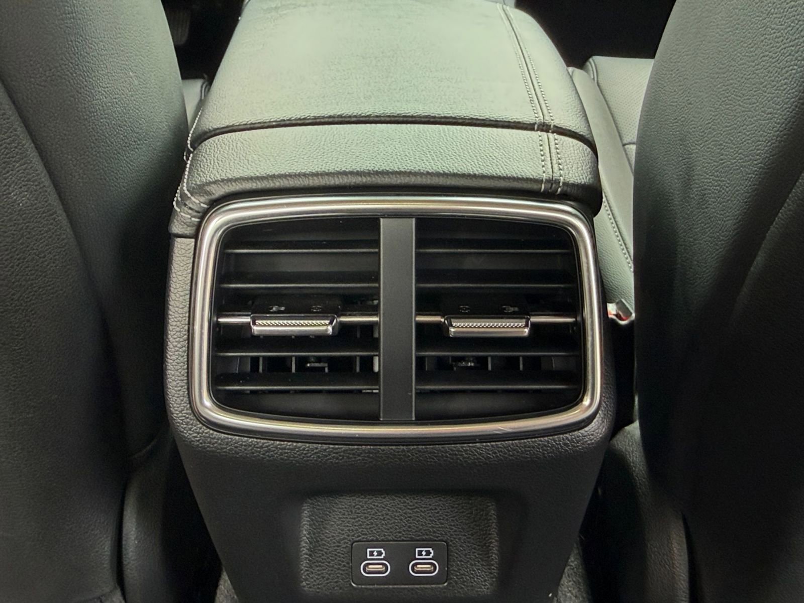 Thumbnail: 2025 Genesis G70 - 23