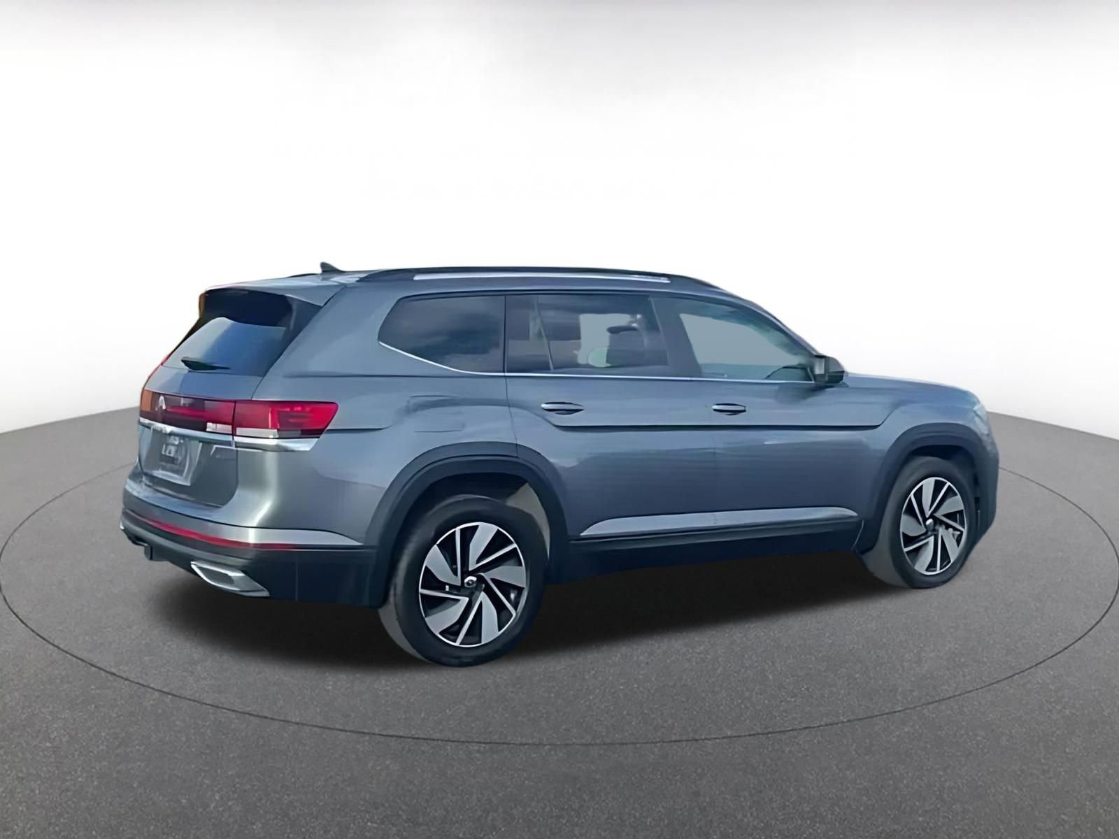 Thumbnail: 2024 Volkswagen Atlas - 10
