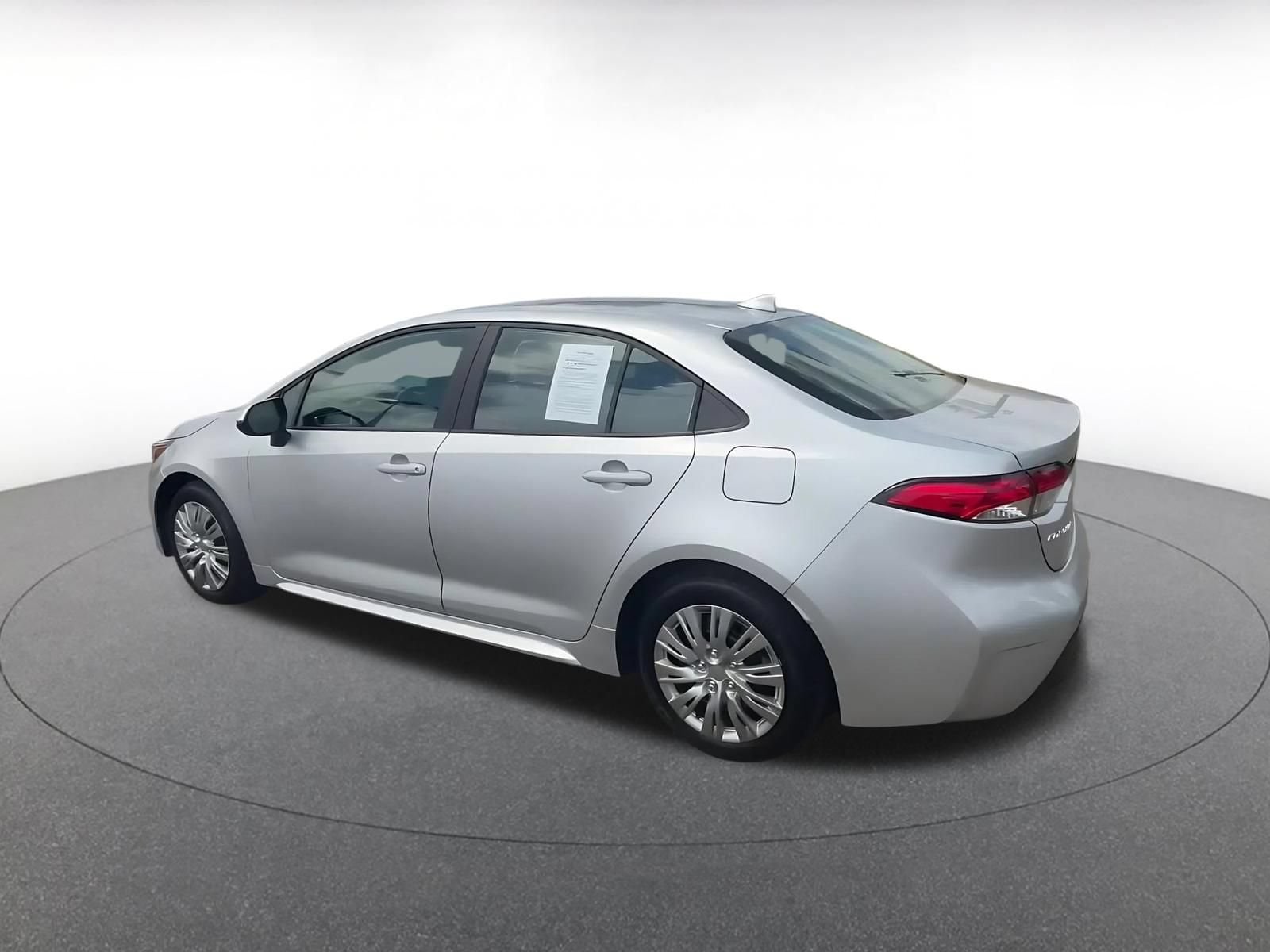 Thumbnail: 2025 Toyota Corolla - 10
