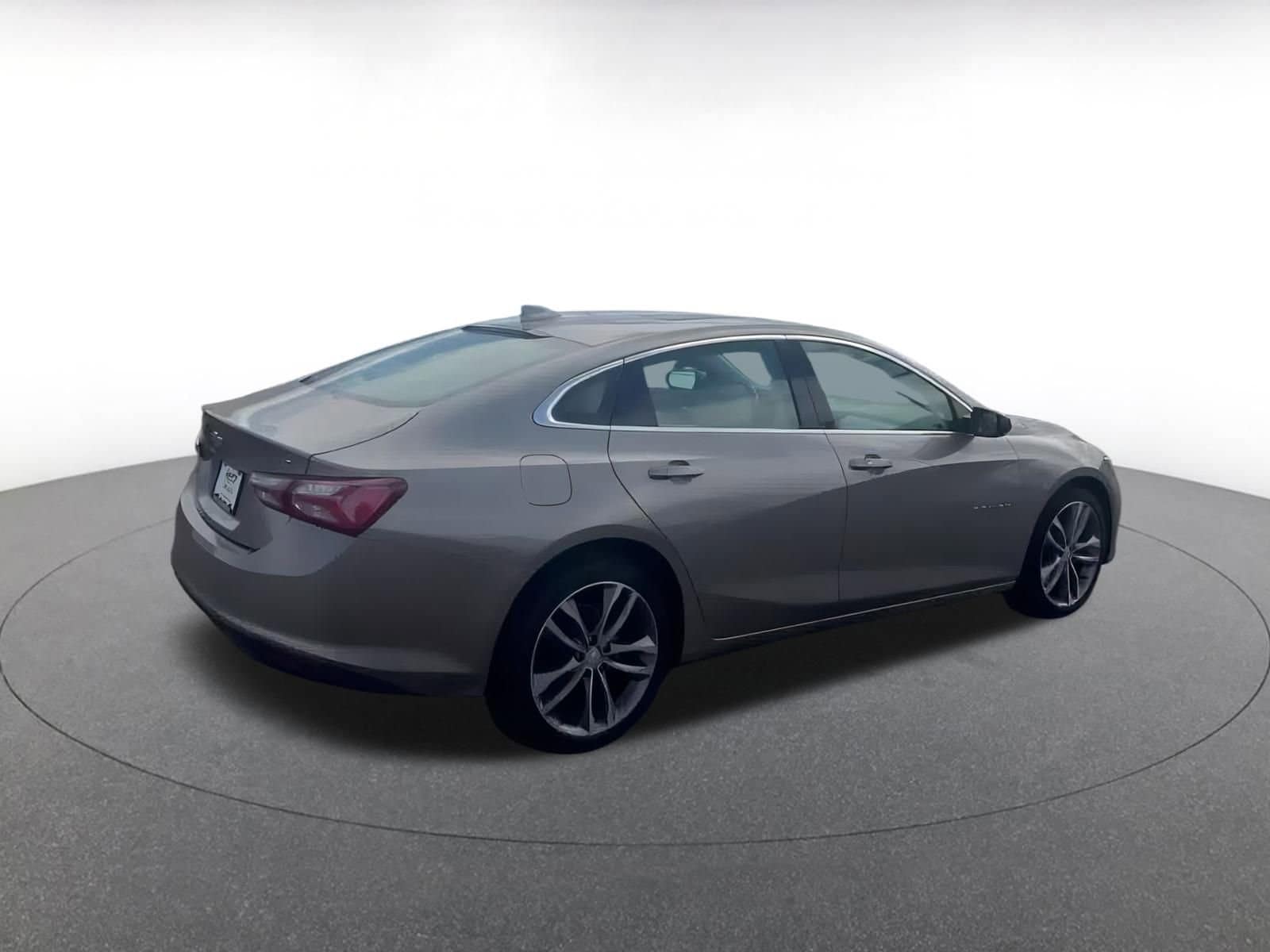 Thumbnail: 2024 Chevrolet Malibu - 14