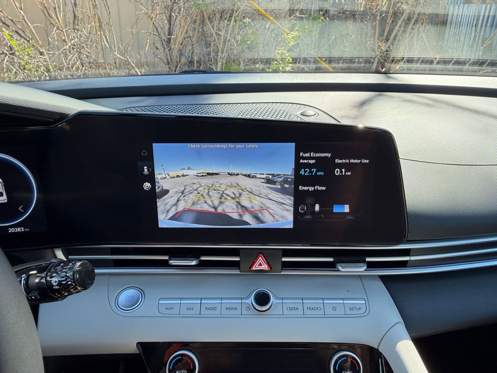 Thumbnail: 2025 Hyundai Elantra - 23