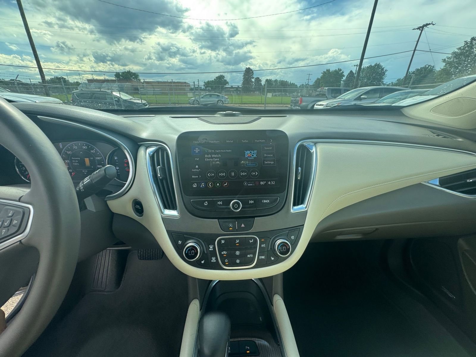 Thumbnail: 2024 Chevrolet Malibu - 18