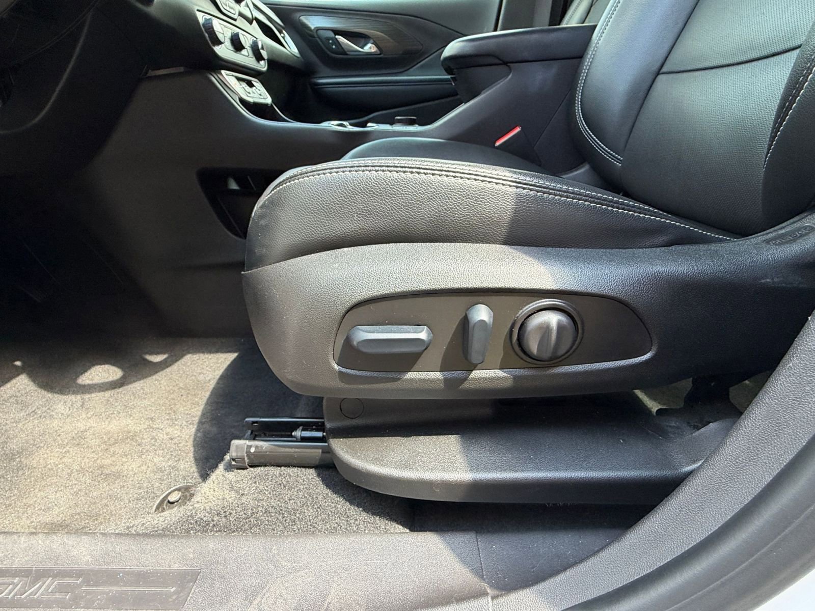 Thumbnail: 2024 GMC Terrain - 22