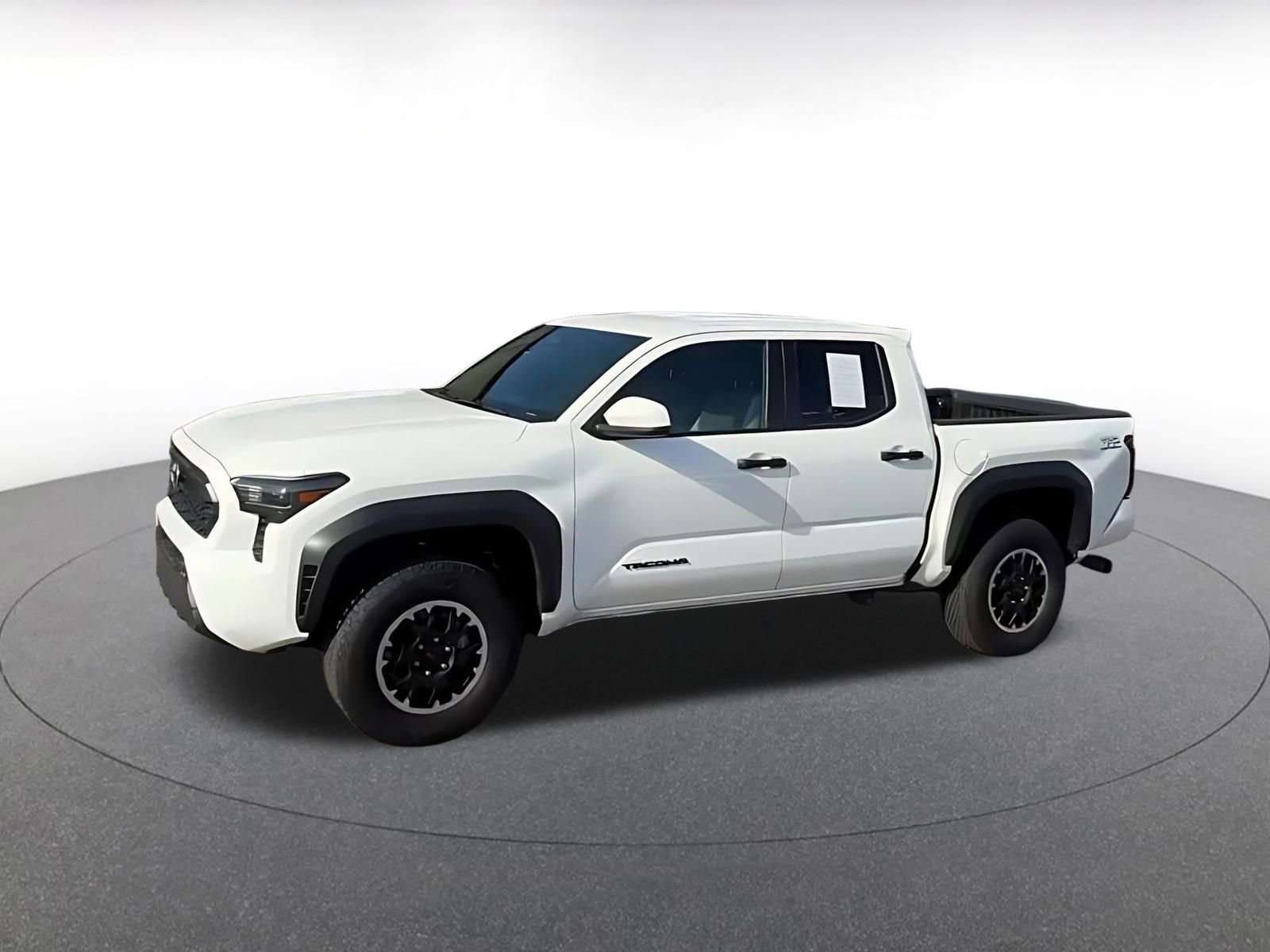 Thumbnail: 2025 Toyota Tacoma - 4