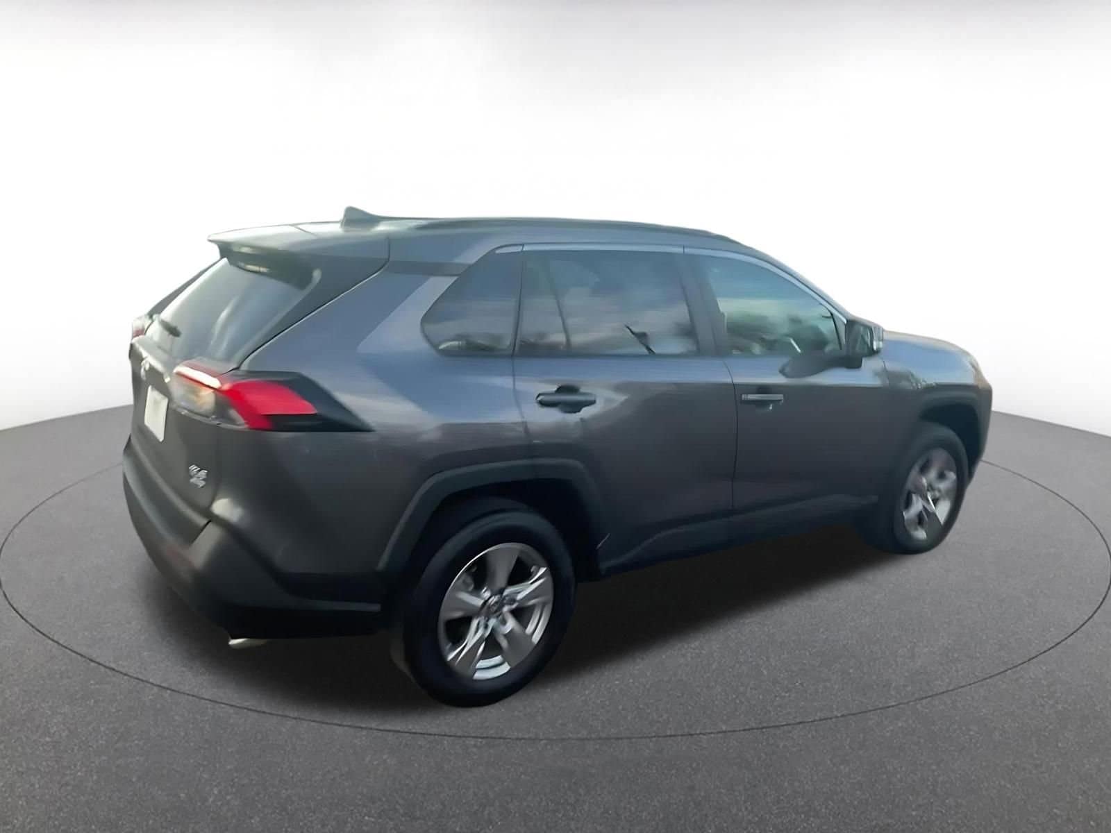 Thumbnail: 2025 Toyota RAV4 - 15