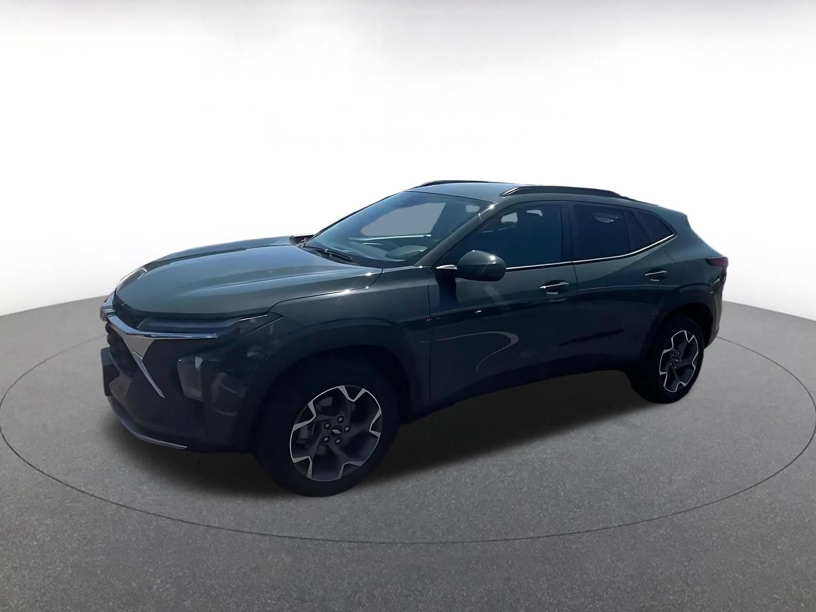 Thumbnail: 2025 Chevrolet Trax - 8