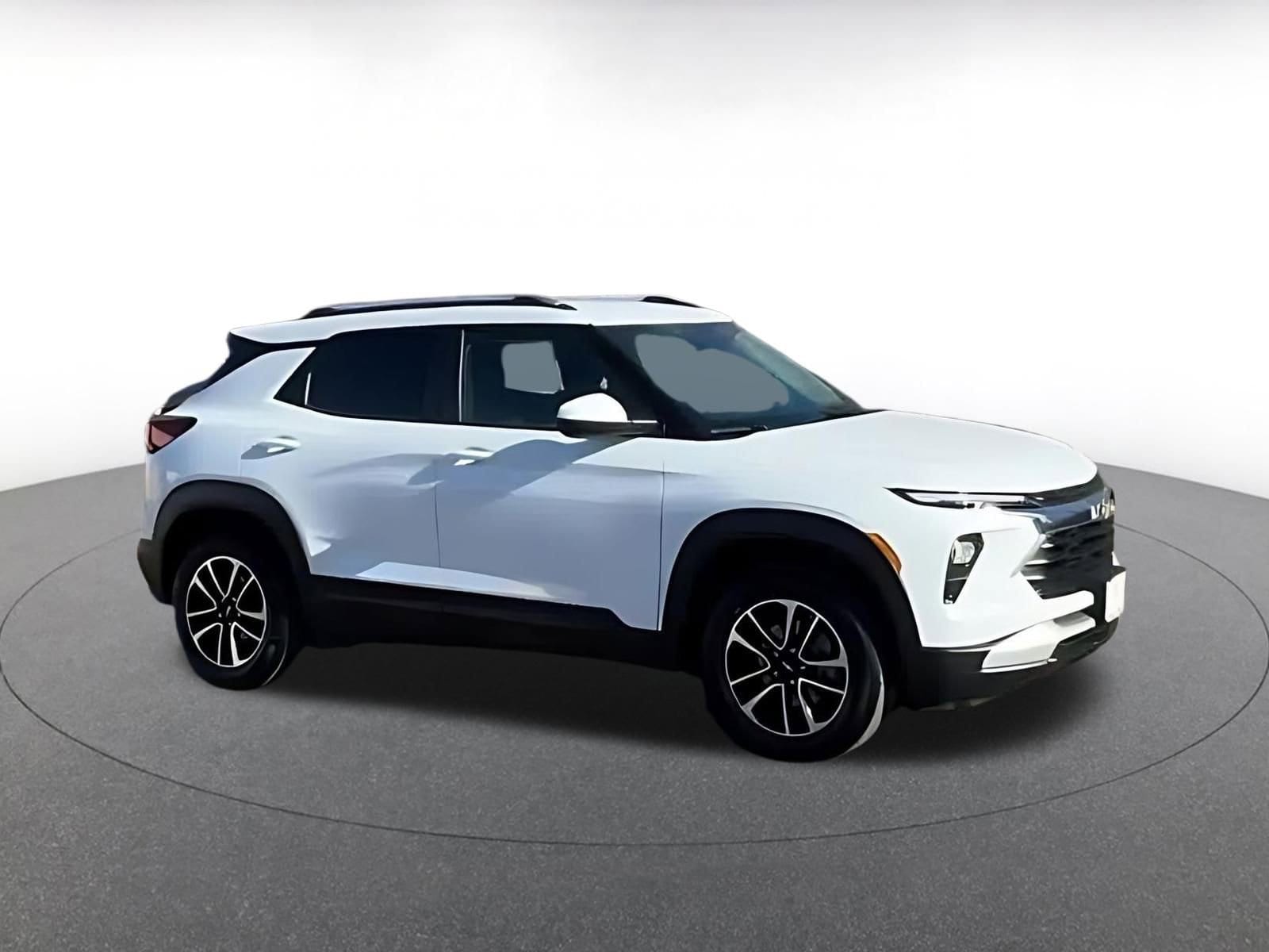 Thumbnail: 2025 Chevrolet TrailBlazer - 8