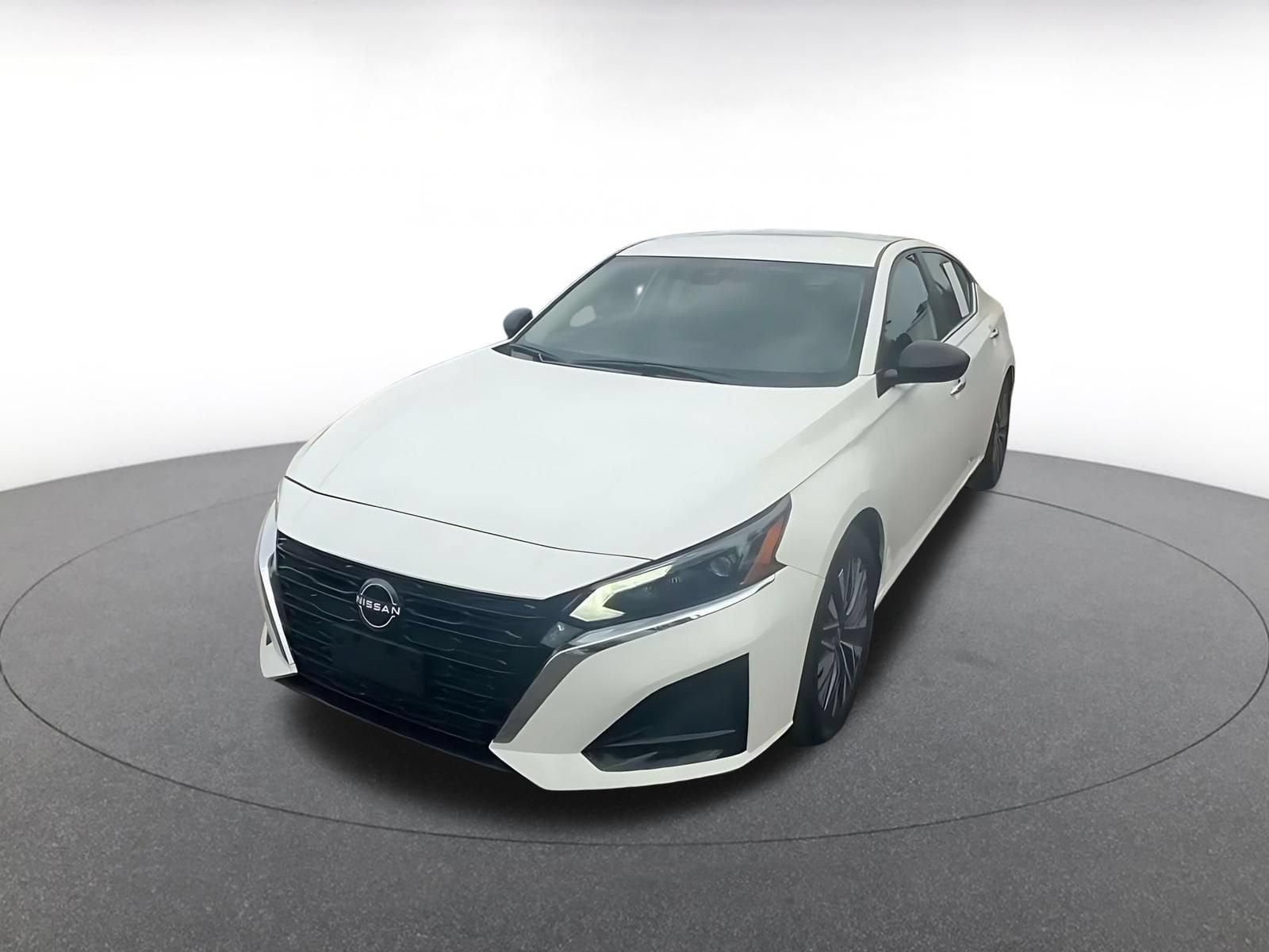 Thumbnail: 2025 Nissan Altima - 7