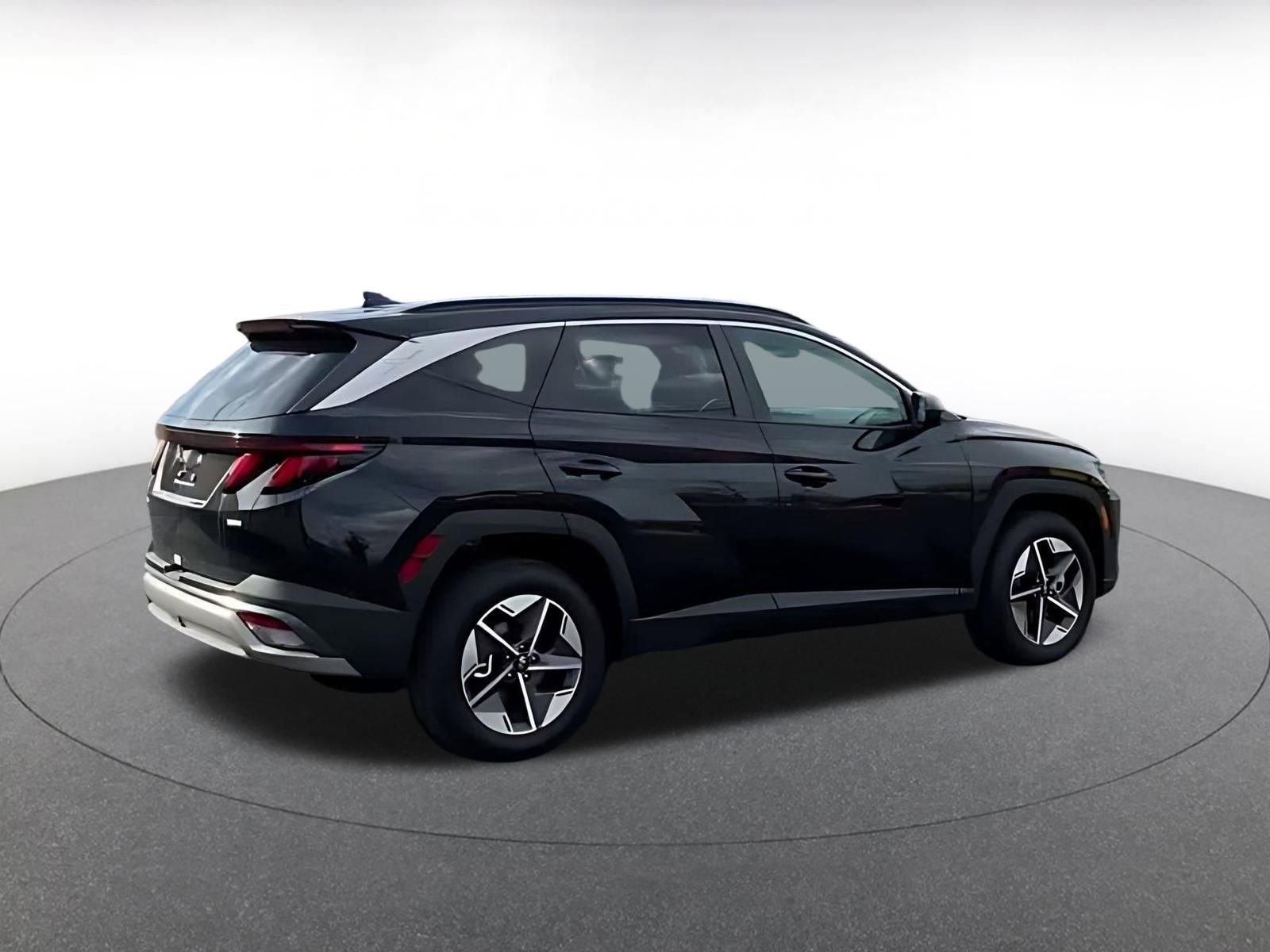 Thumbnail: 2025 Hyundai Tucson - 12