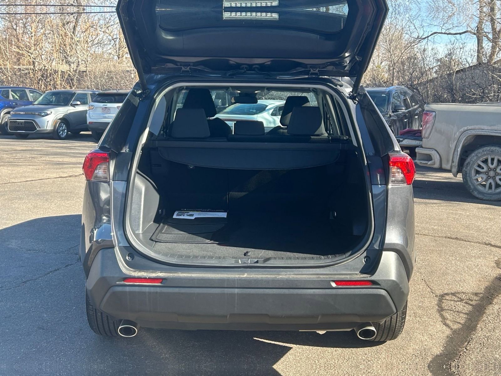 Thumbnail: 2025 Toyota RAV4 - 33