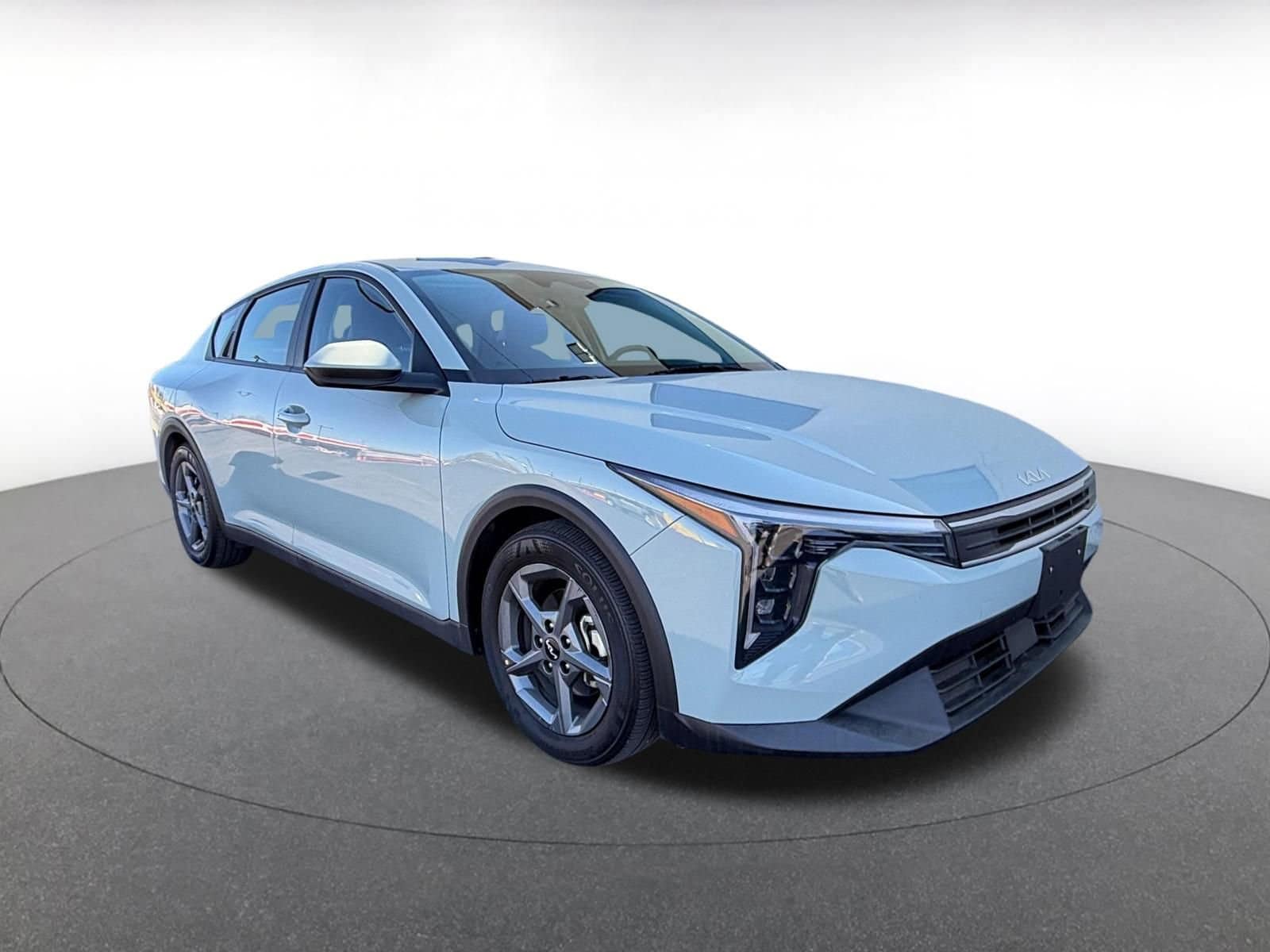 Thumbnail: 2025 Kia K4 - 1