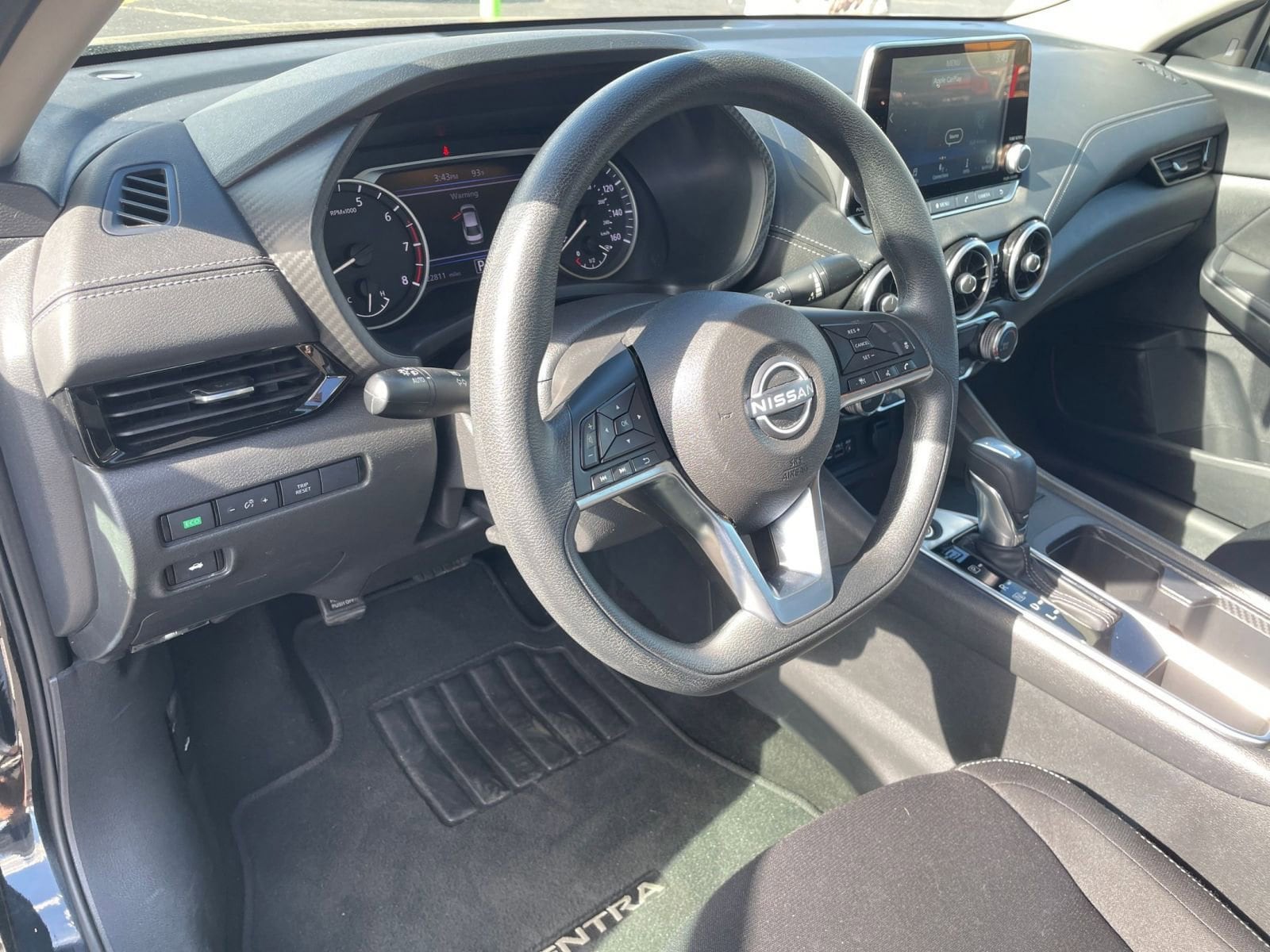 Thumbnail: 2024 Nissan Sentra - 32