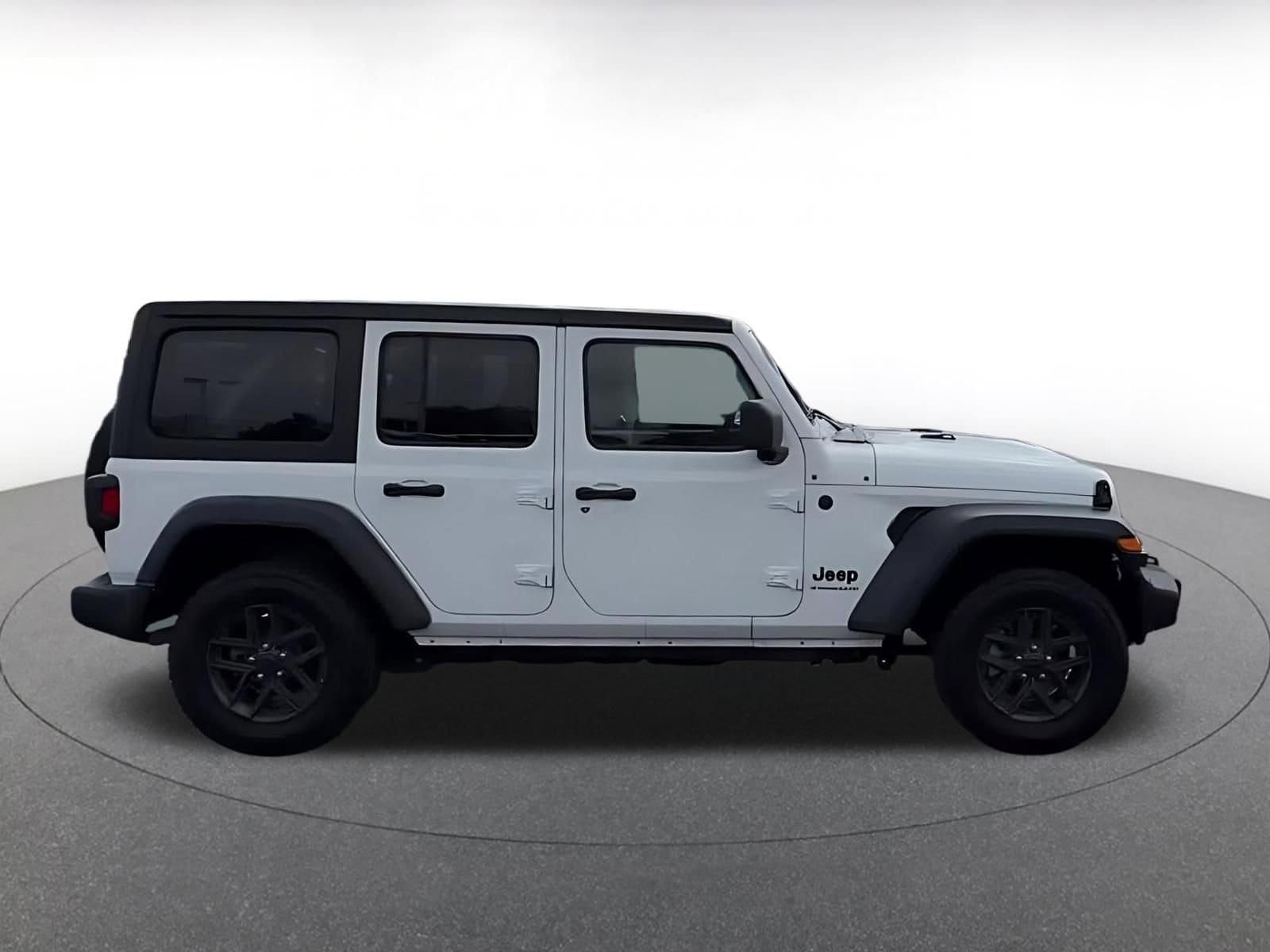 Thumbnail: 2025 Jeep Wrangler - 12