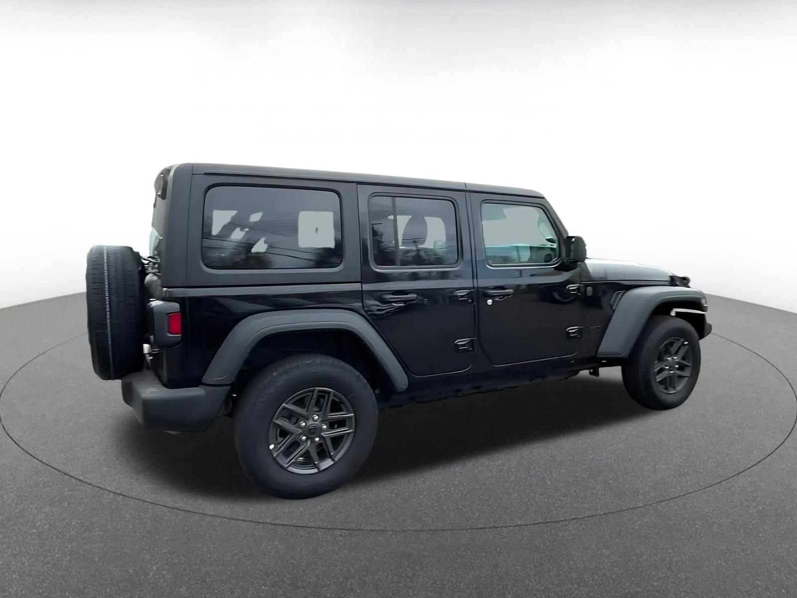Thumbnail: 2025 Jeep Wrangler - 14