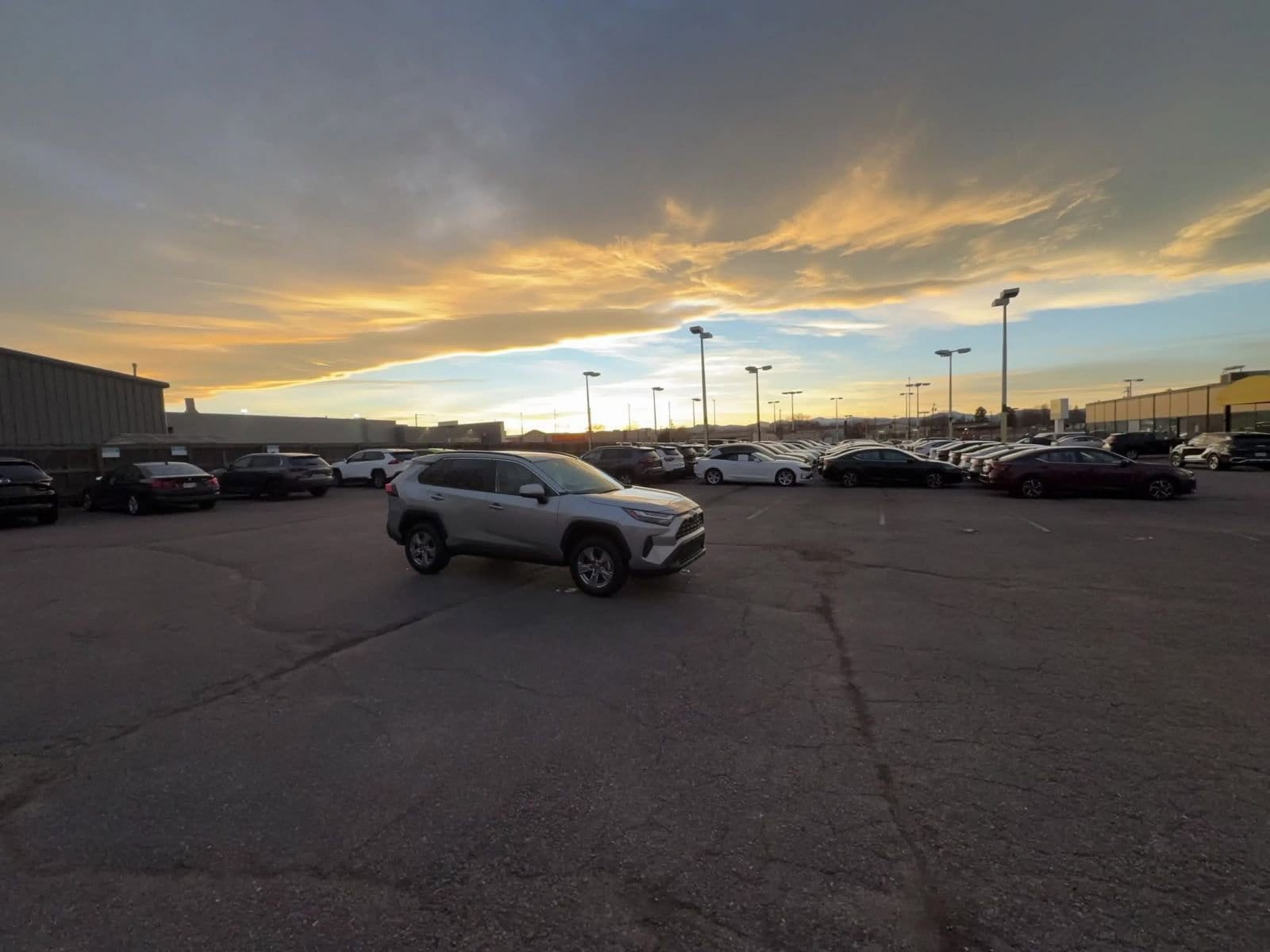 Thumbnail: 2025 Toyota RAV4 - 12