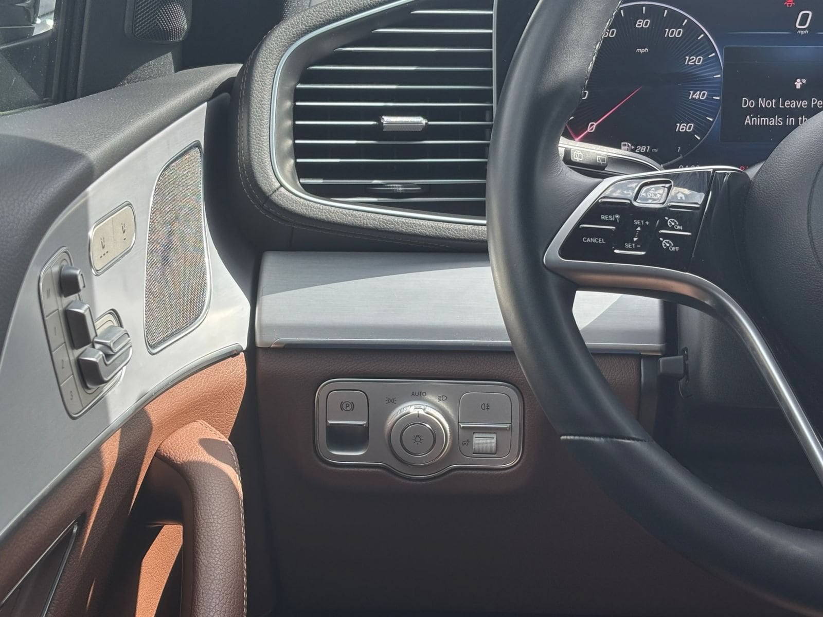 Thumbnail: 2026 Mercedes-Benz GLE - 34