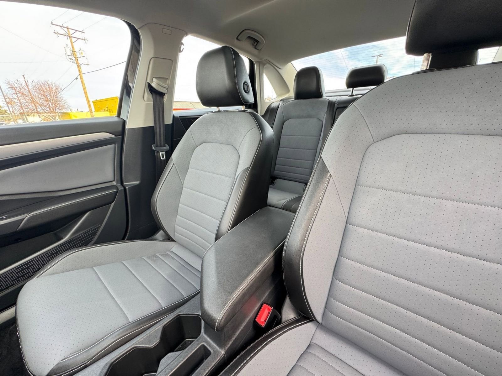 Thumbnail: 2025 Volkswagen Jetta - 35