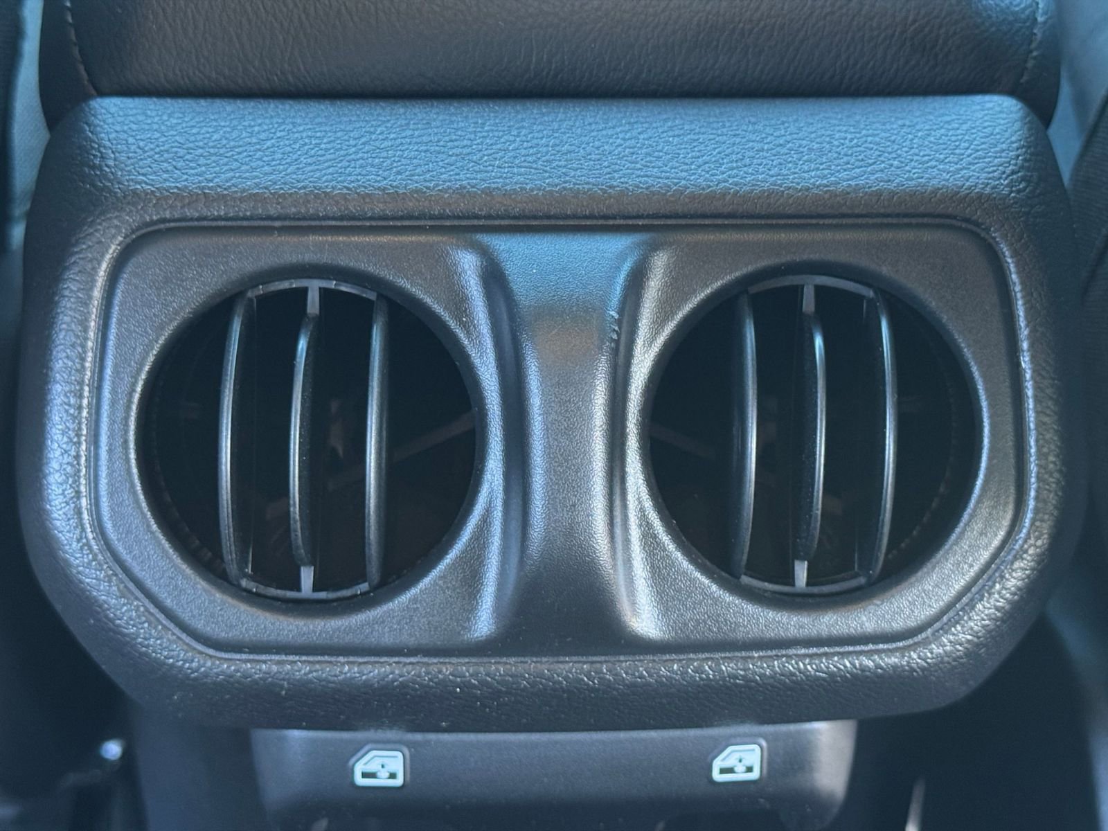 Thumbnail: 2025 Jeep Wrangler - 23