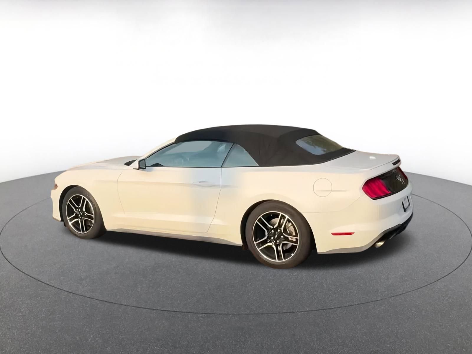 Thumbnail: 2023 Ford Mustang - 9