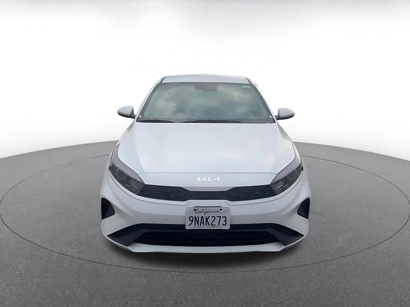 Thumbnail: 2024 Kia Forte - 4