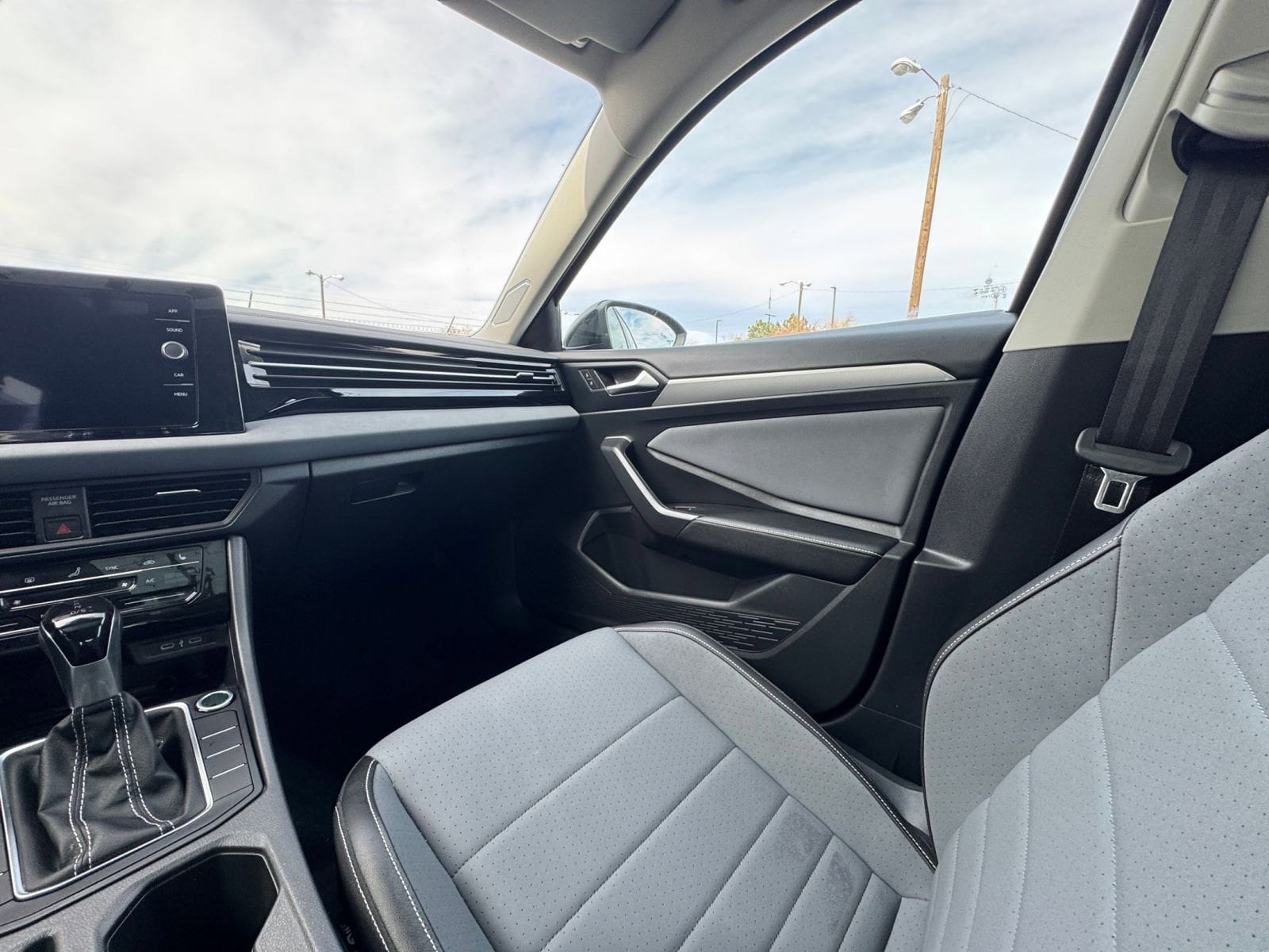 Thumbnail: 2025 Volkswagen Jetta - 34