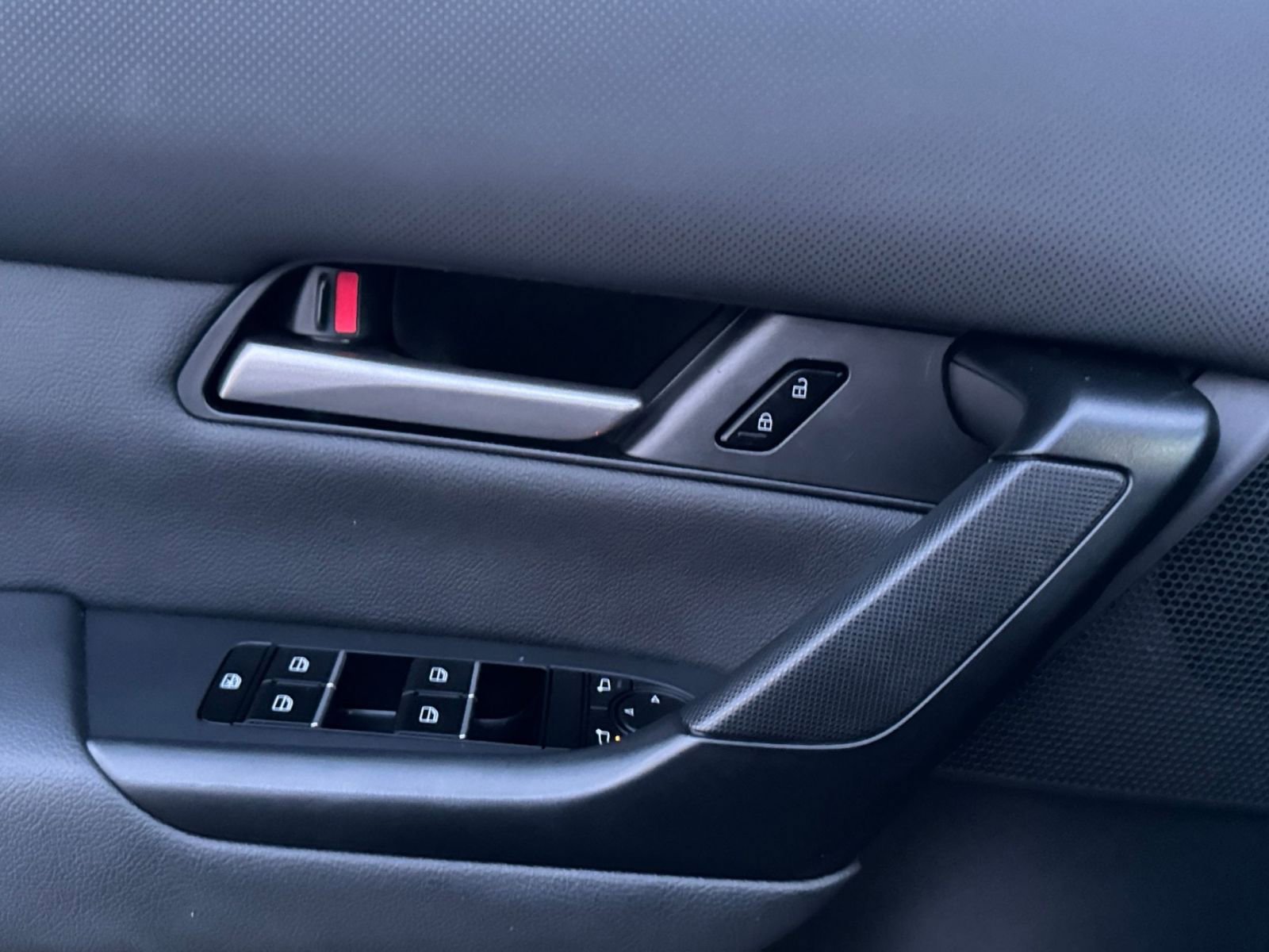 Thumbnail: 2025 Mazda CX-50 - 20