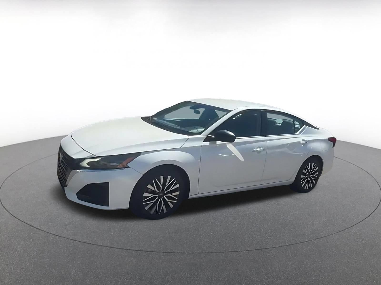 Thumbnail: 2025 Nissan Altima - 7
