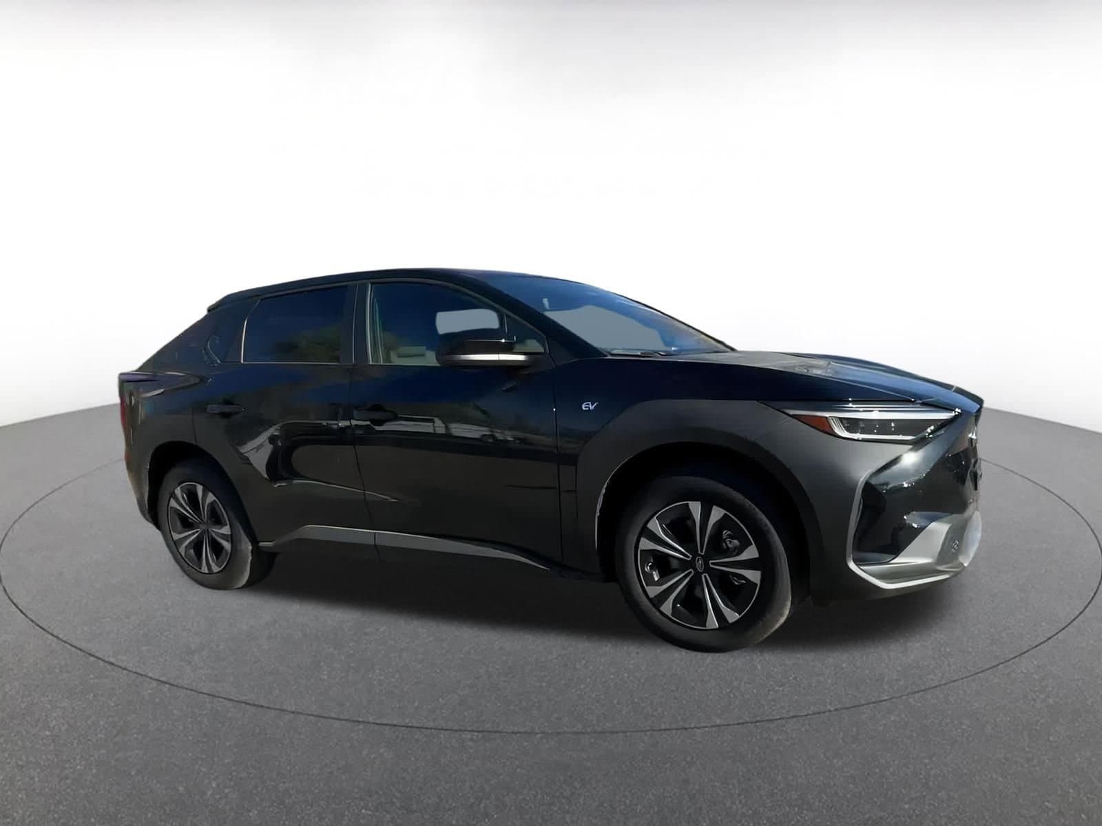 Thumbnail: 2023 Subaru Solterra - 2