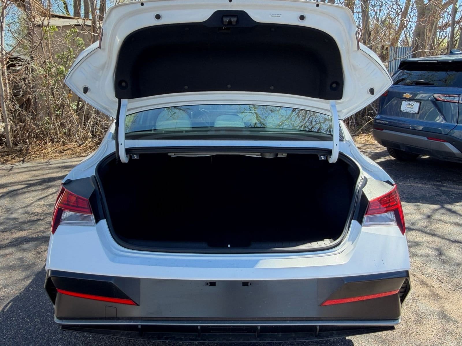 Thumbnail: 2025 Hyundai Elantra - 31