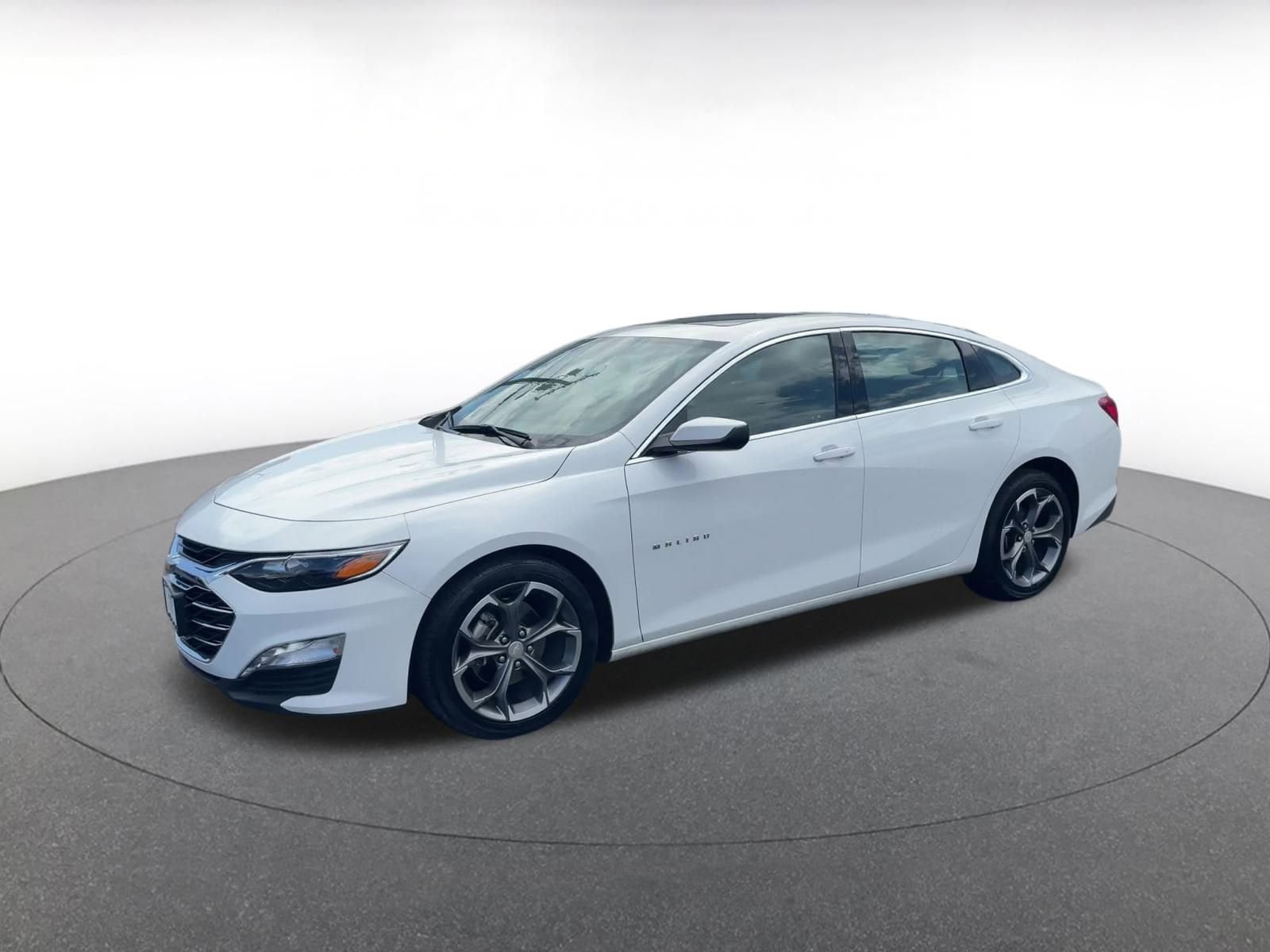 Thumbnail: 2024 Chevrolet Malibu - 8