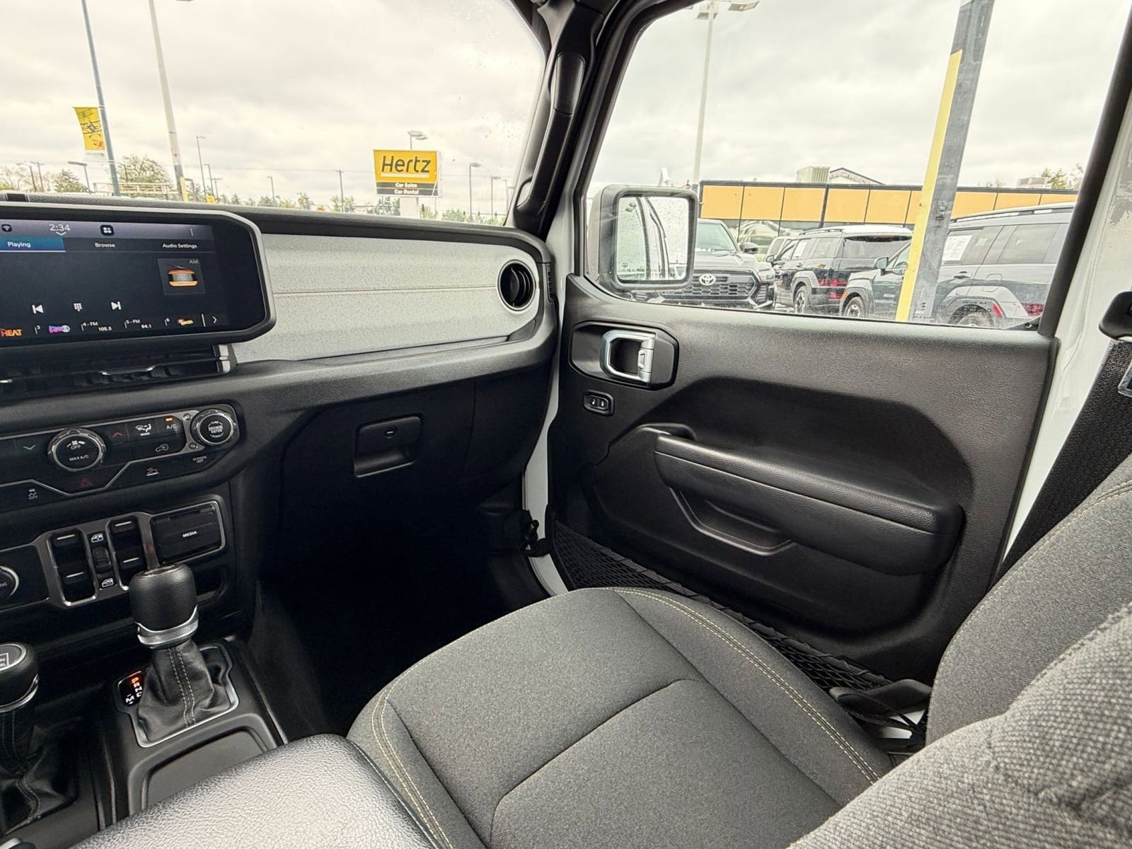 Thumbnail: 2025 Jeep Wrangler - 34