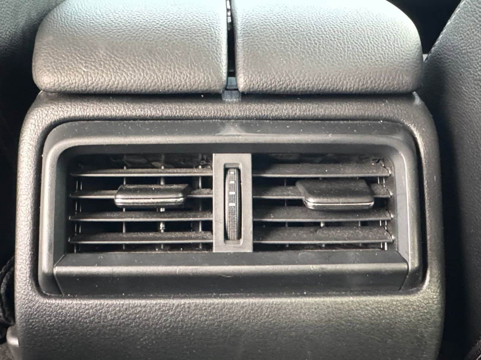 Thumbnail: 2025 Mazda CX-50 - 24