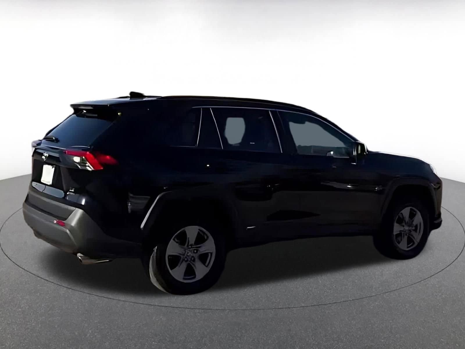 Thumbnail: 2025 Toyota RAV4 - 9