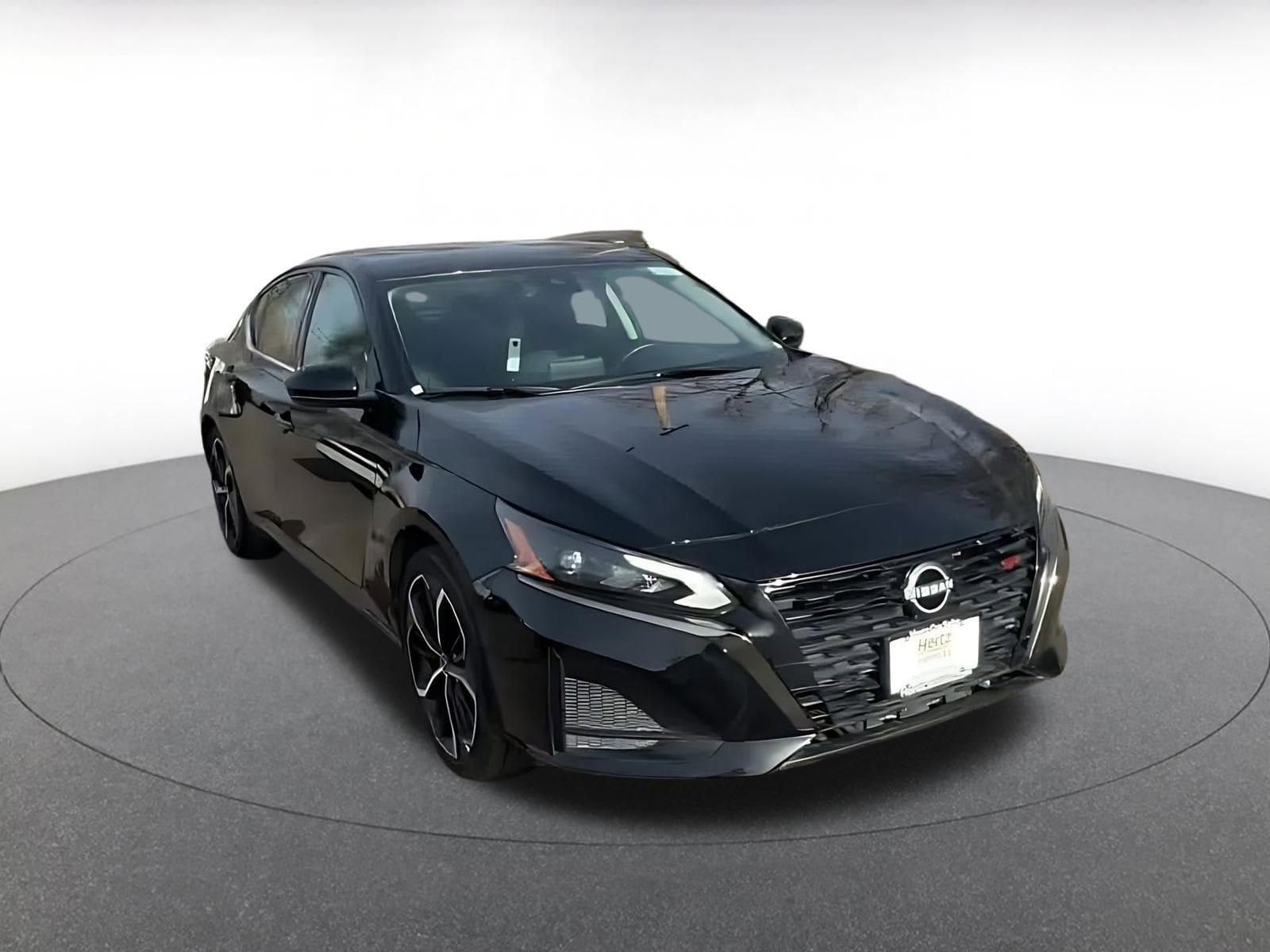 Thumbnail: 2025 Nissan Altima - 3