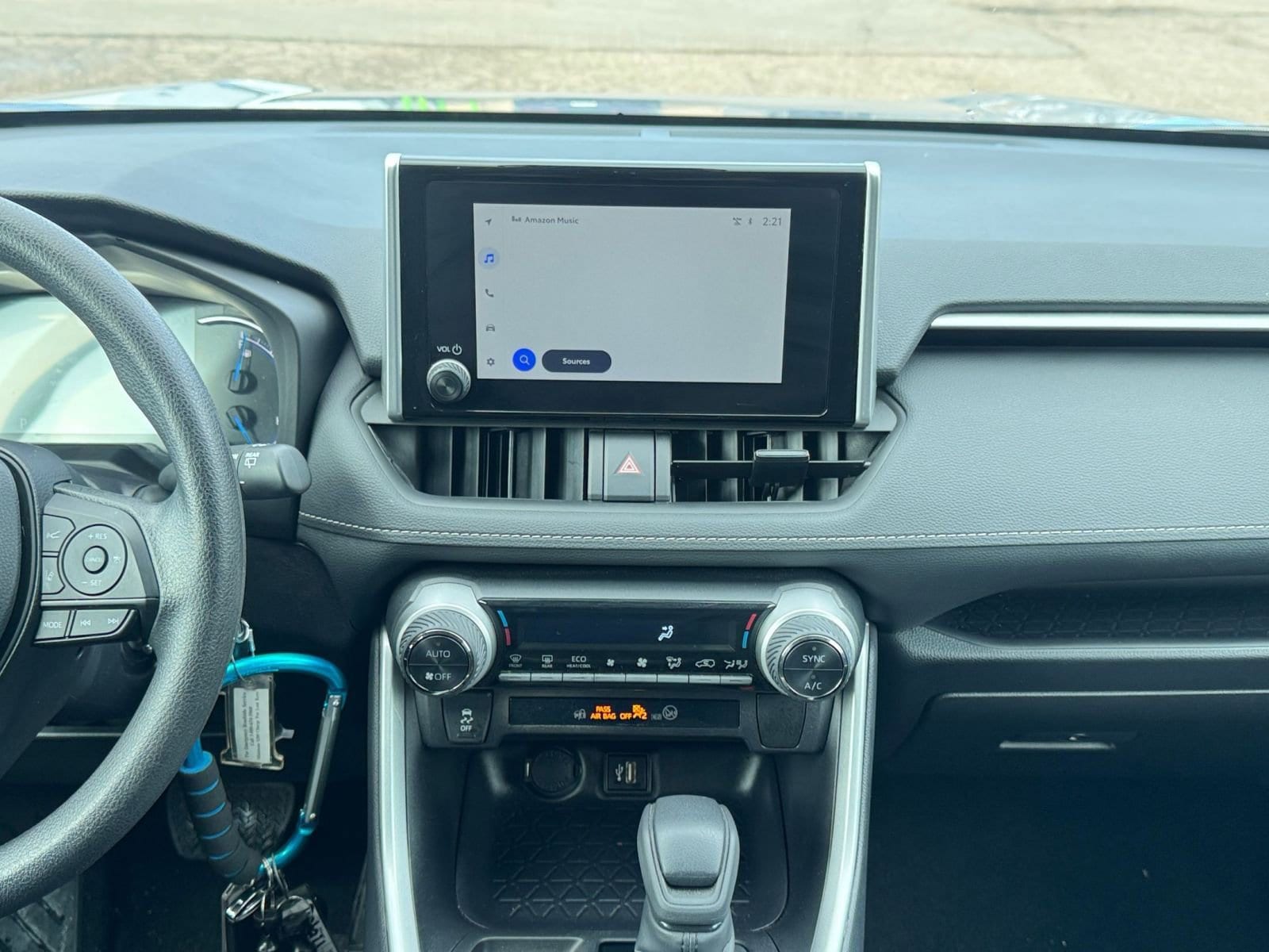 Thumbnail: 2025 Toyota RAV4 - 18