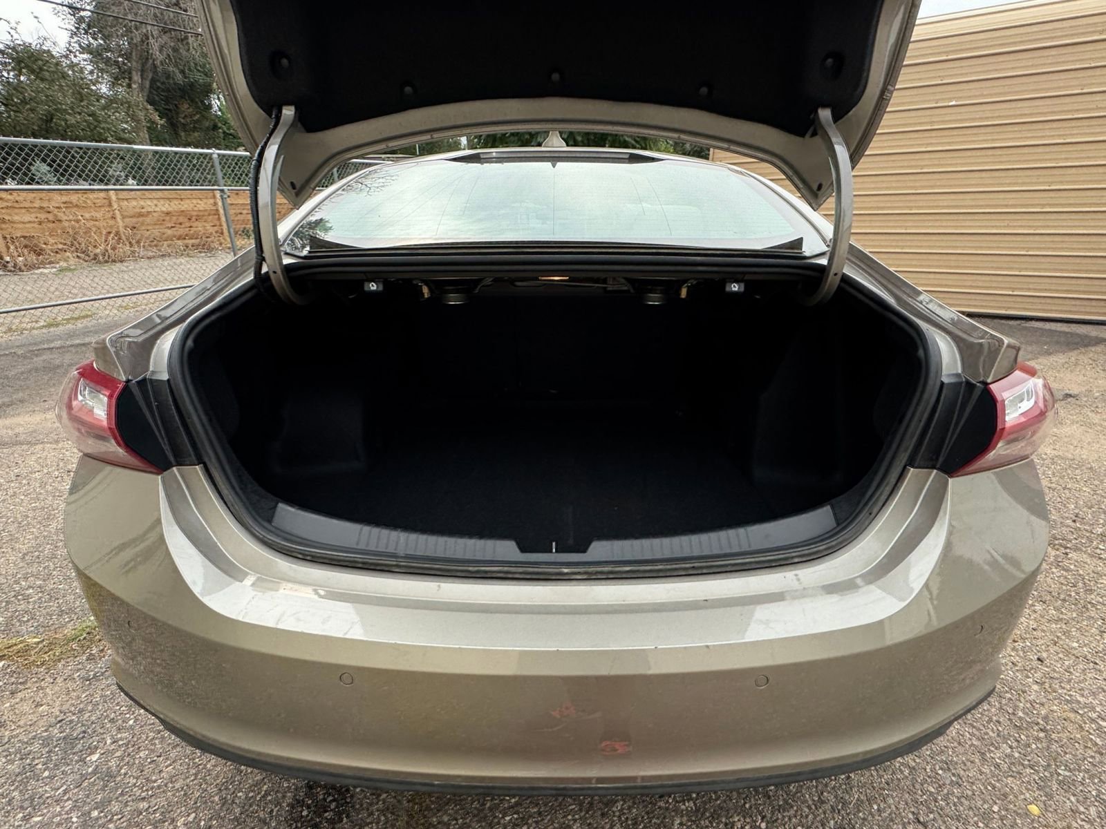 Thumbnail: 2024 Chevrolet Malibu - 31