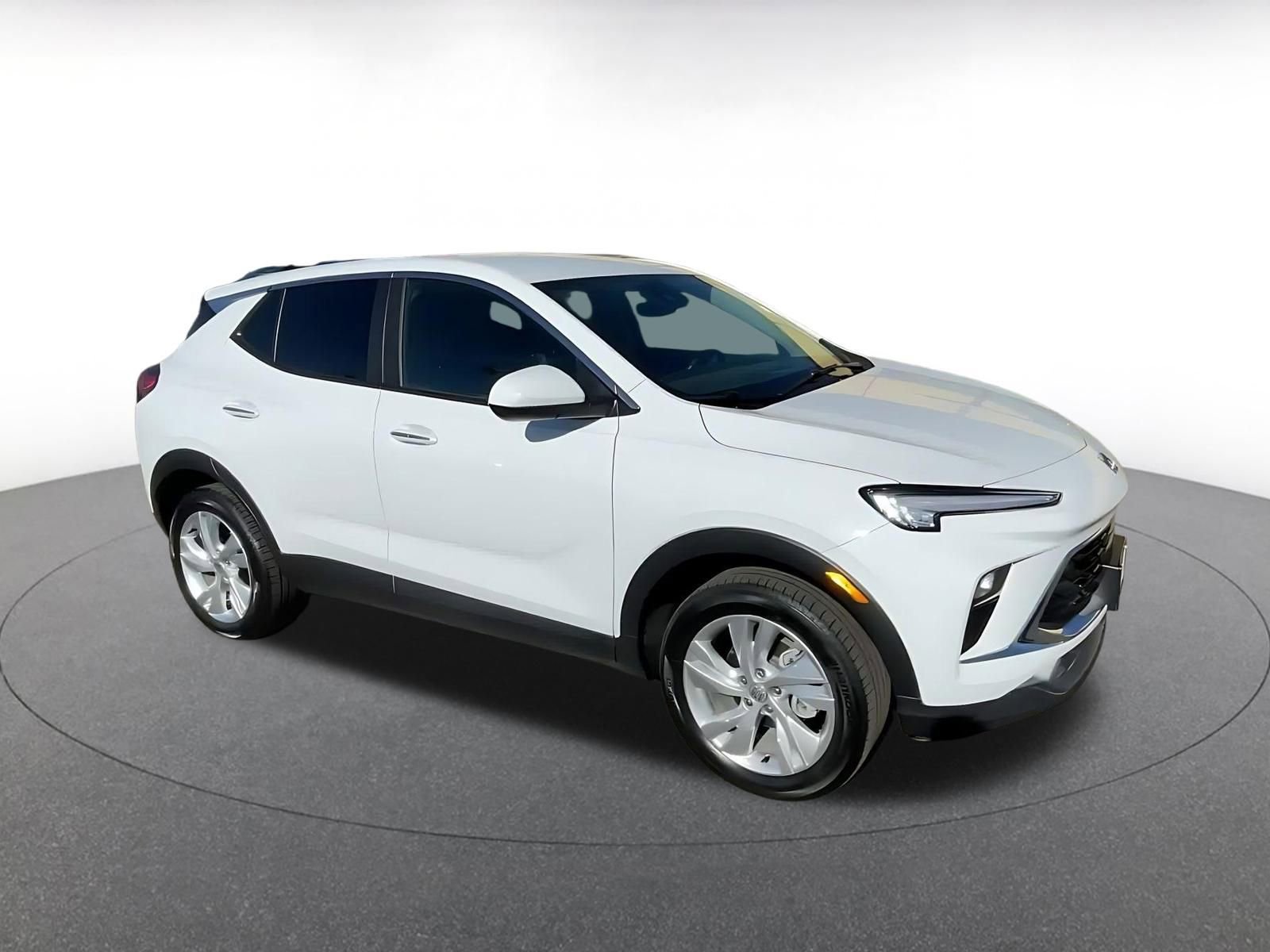 Thumbnail: 2025 Buick Encore GX - 2