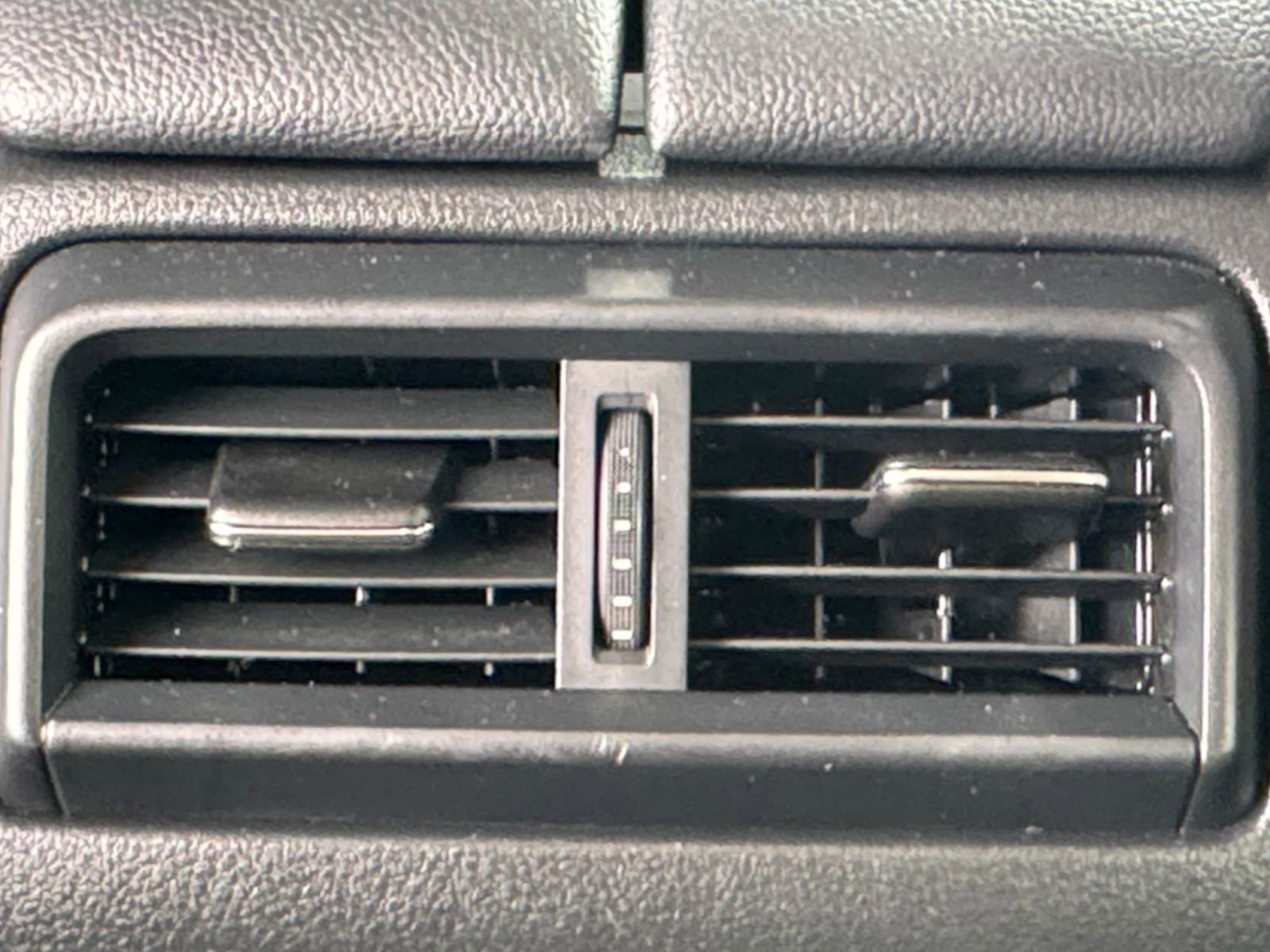 Thumbnail: 2025 Mazda CX-50 - 23