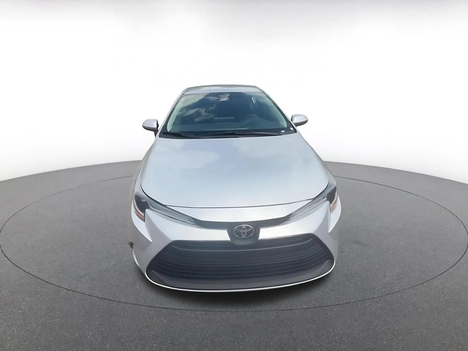 Thumbnail: 2025 Toyota Corolla - 4