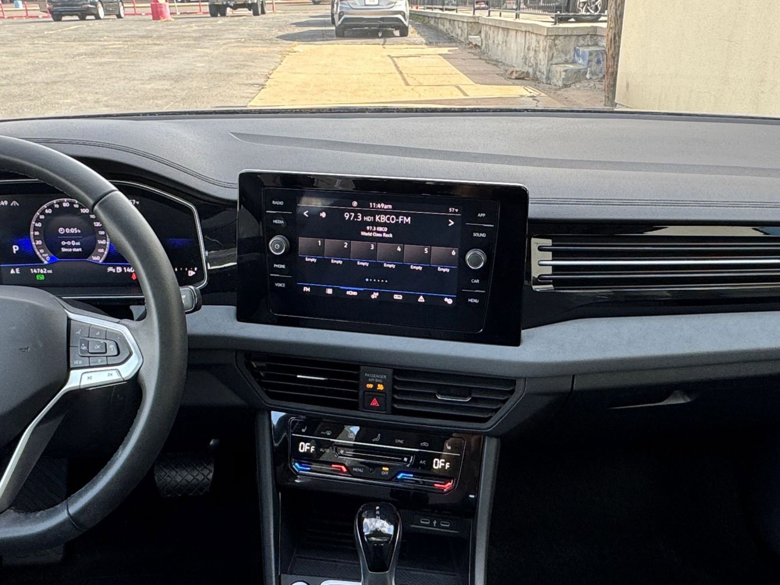 Thumbnail: 2025 Volkswagen Jetta - 18