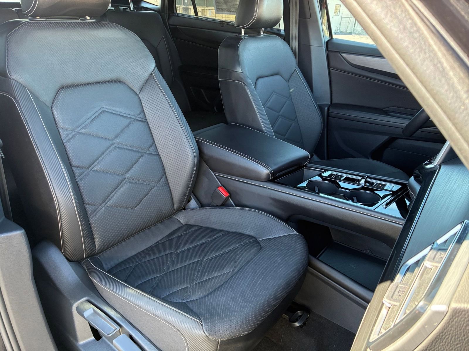 Thumbnail: 2025 Volkswagen Atlas - 34