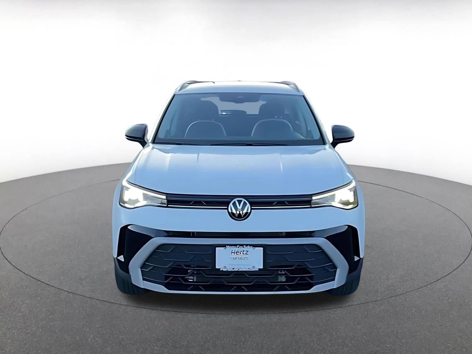 Thumbnail: 2025 Volkswagen Taos - 4