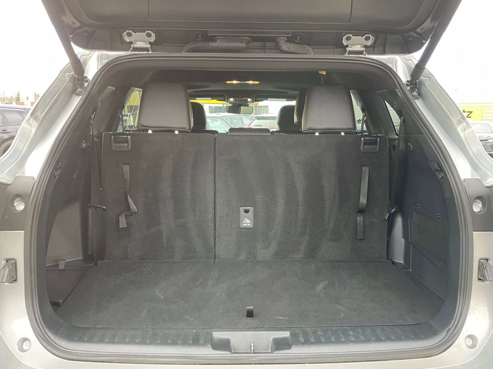 Thumbnail: 2025 Toyota Highlander - 34