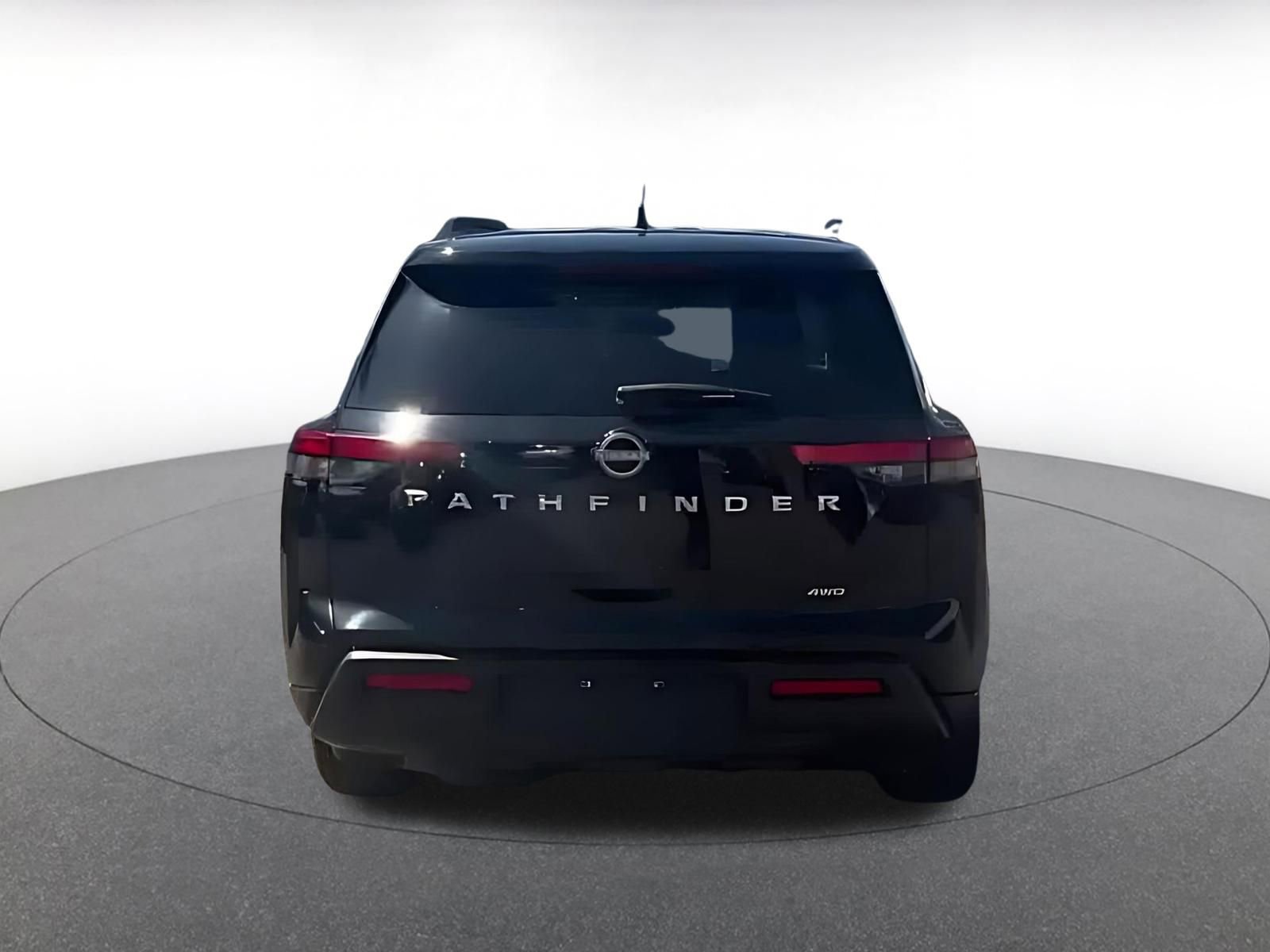 Thumbnail: 2025 Nissan Pathfinder - 10