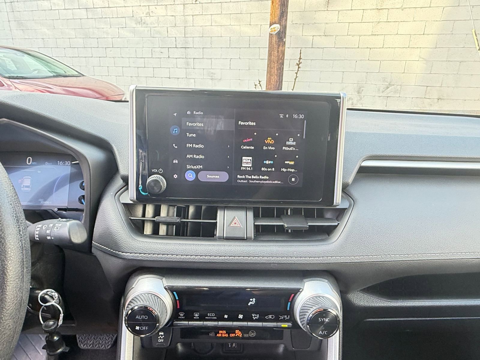 Thumbnail: 2025 Toyota RAV4 - 17