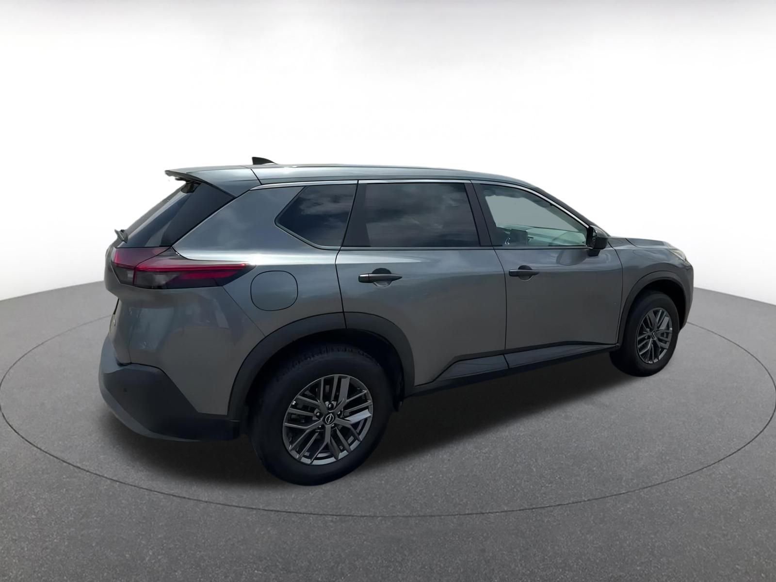 2023 Nissan Rogue S 15