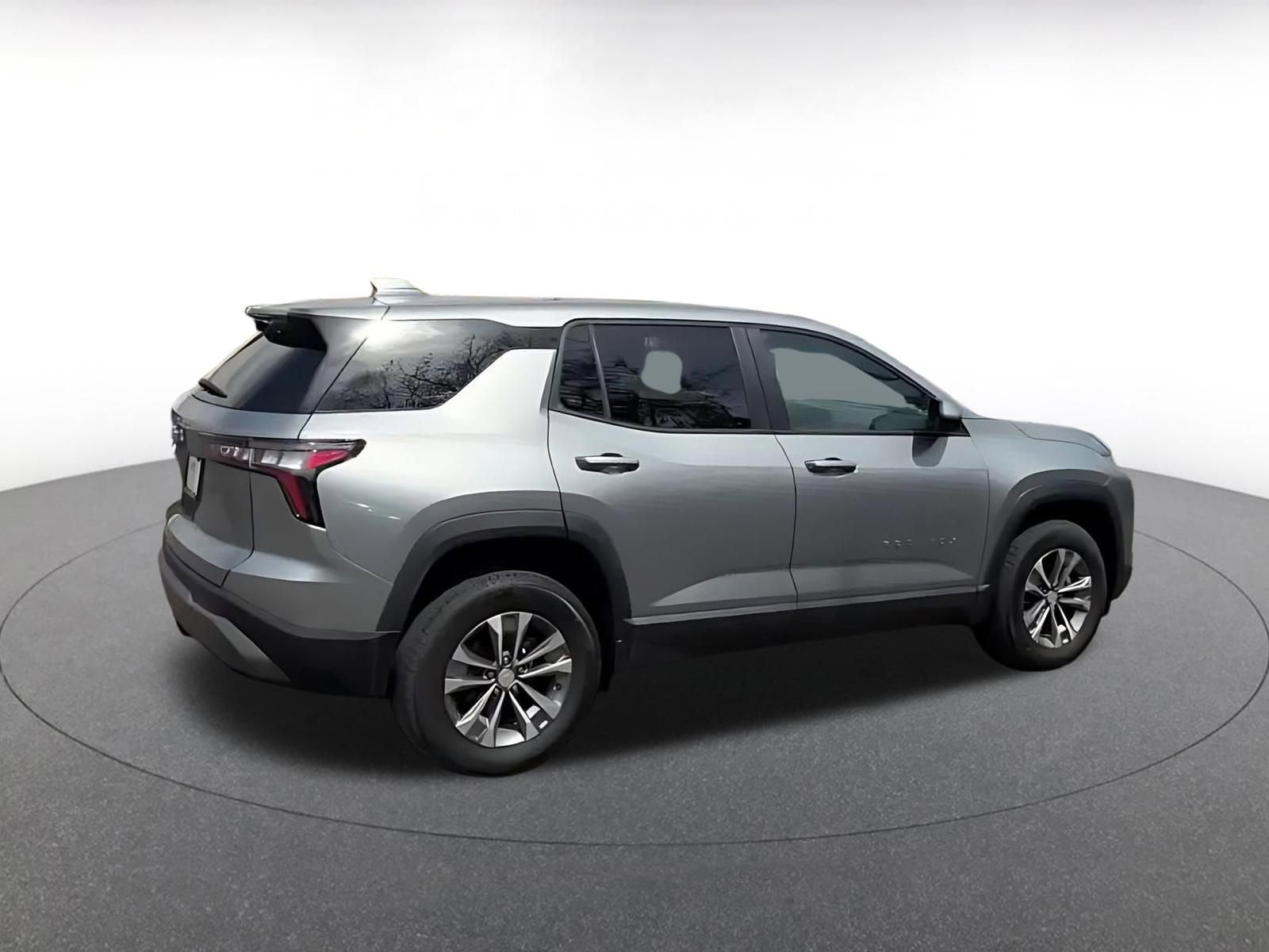 Thumbnail: 2025 Chevrolet Equinox - 12