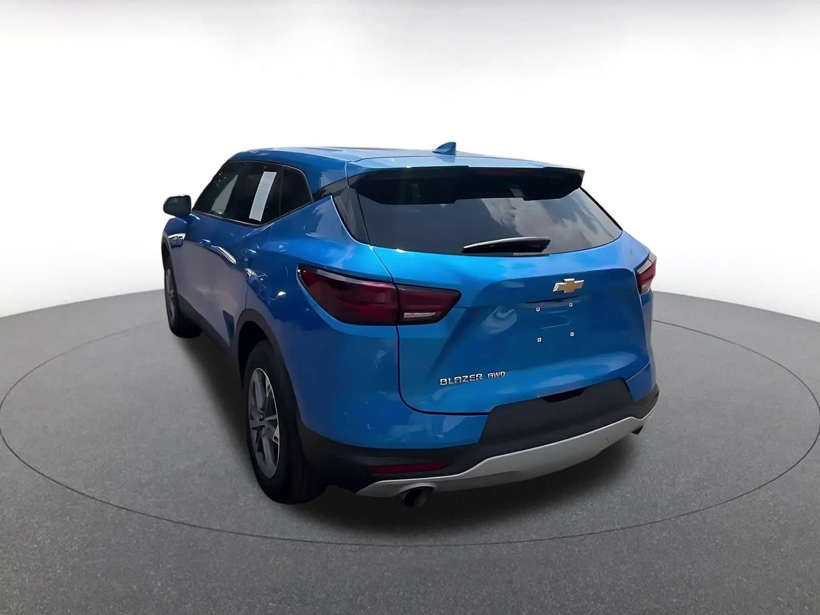 Thumbnail: 2026 Chevrolet Blazer - 9