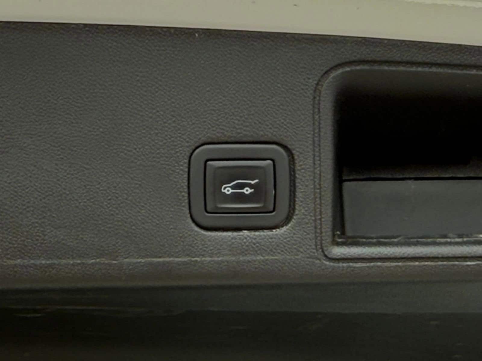 Thumbnail: 2024 GMC Terrain - 23