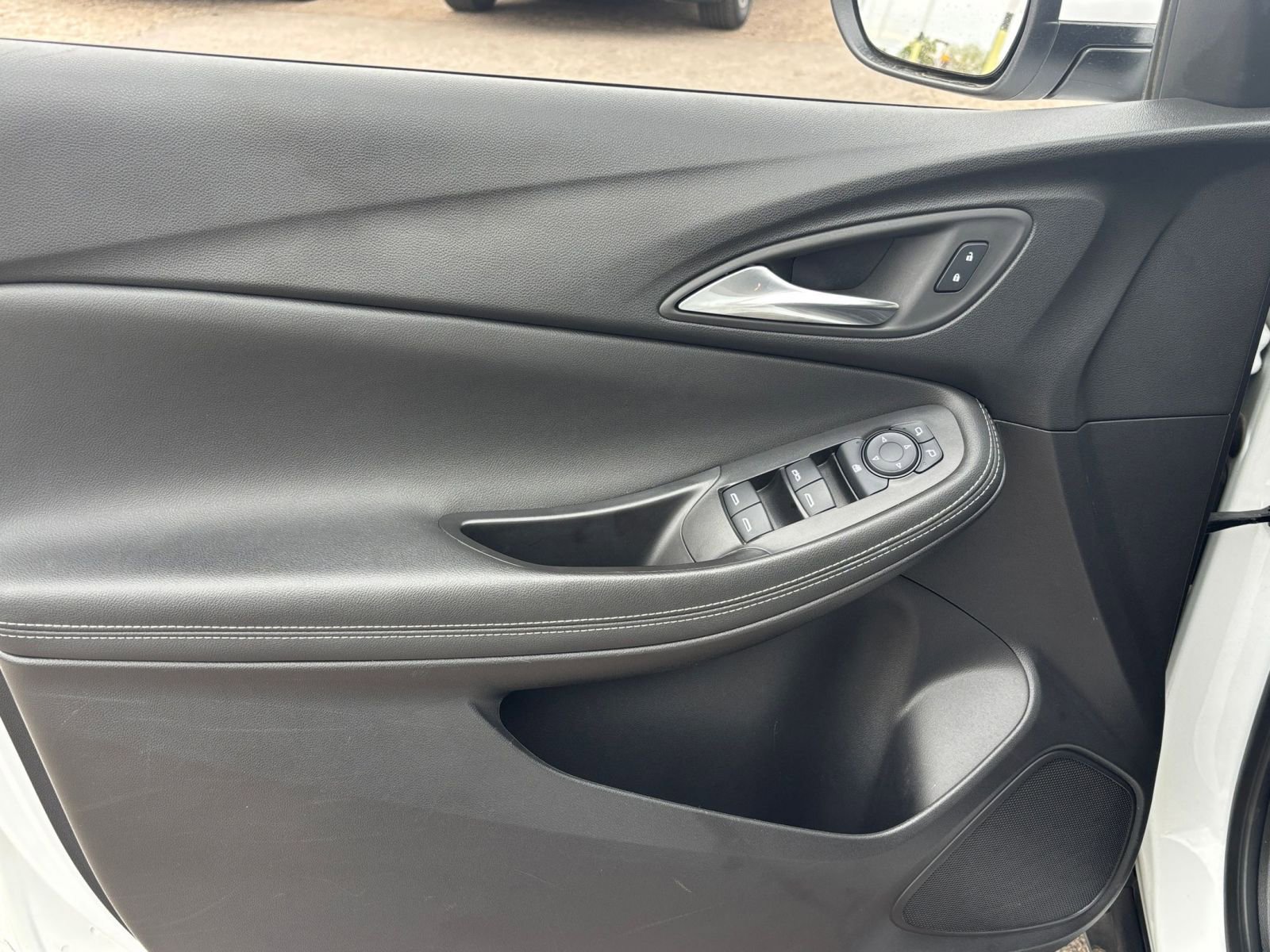 Thumbnail: 2025 Buick Encore GX - 18